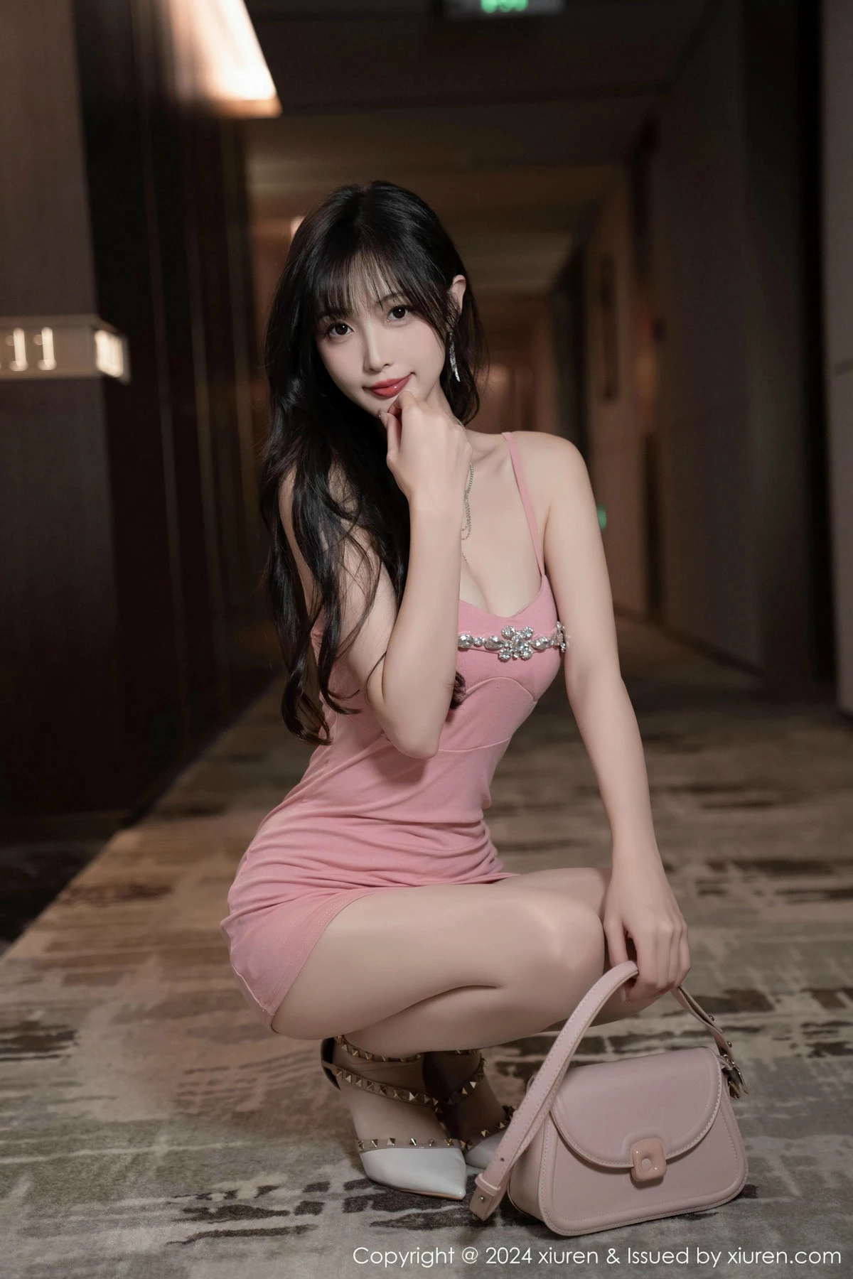 秀人集.com_[XiuRen秀人网]No.9380_模特林星阑性感粉色吊带裙+兔子装情趣内衣秀曼妙身姿诱惑写真107P