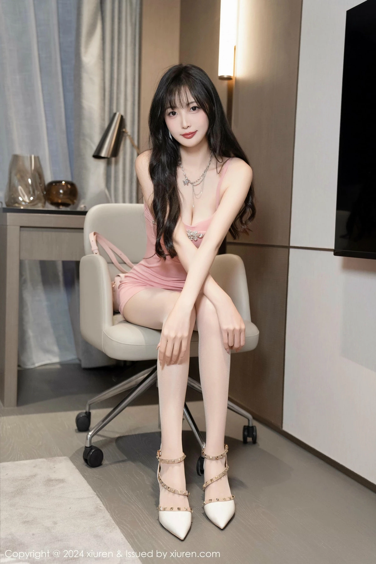 秀人集.com_[XiuRen秀人网]No.9380_模特林星阑性感粉色吊带裙+兔子装情趣内衣秀曼妙身姿诱惑写真107P