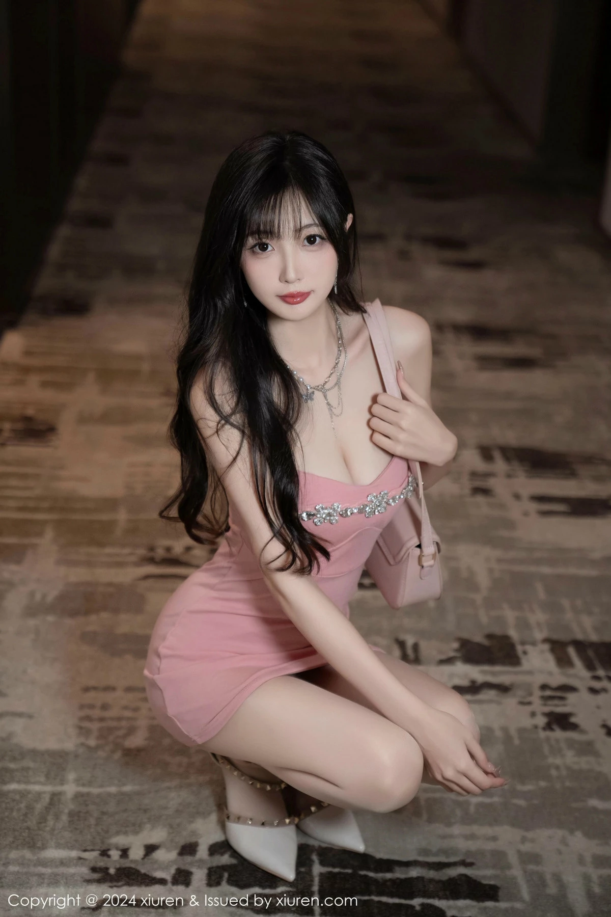 秀人集.com_[XiuRen秀人网]No.9380_模特林星阑性感粉色吊带裙+兔子装情趣内衣秀曼妙身姿诱惑写真107P