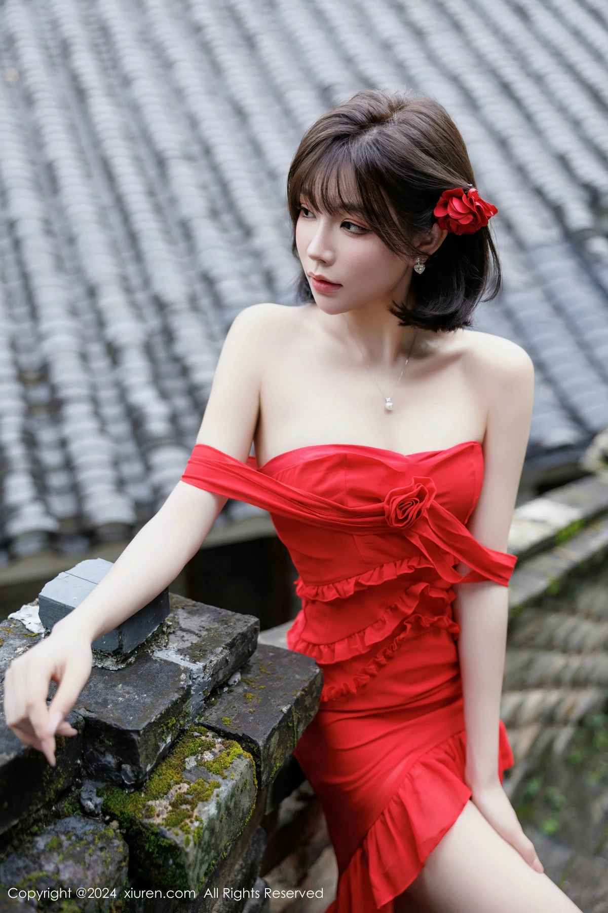 秀人集.com_[XiuRen秀人网]No.9449_女神徐莉芝Booty红色连衣裙露蕾丝情趣内衣秀曼妙身姿诱惑写真101P