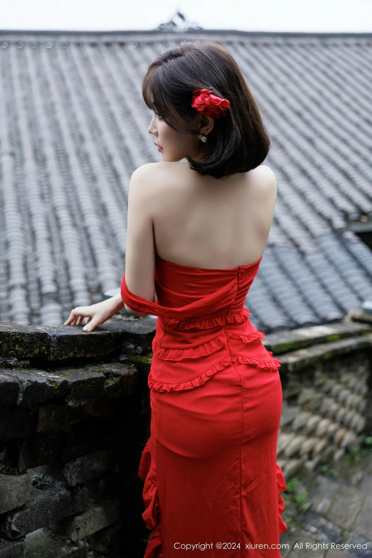 秀人集.com_[XiuRen秀人网]No.9449_女神徐莉芝Booty红色连衣裙露蕾丝情趣内衣秀曼妙身姿诱惑写真101P