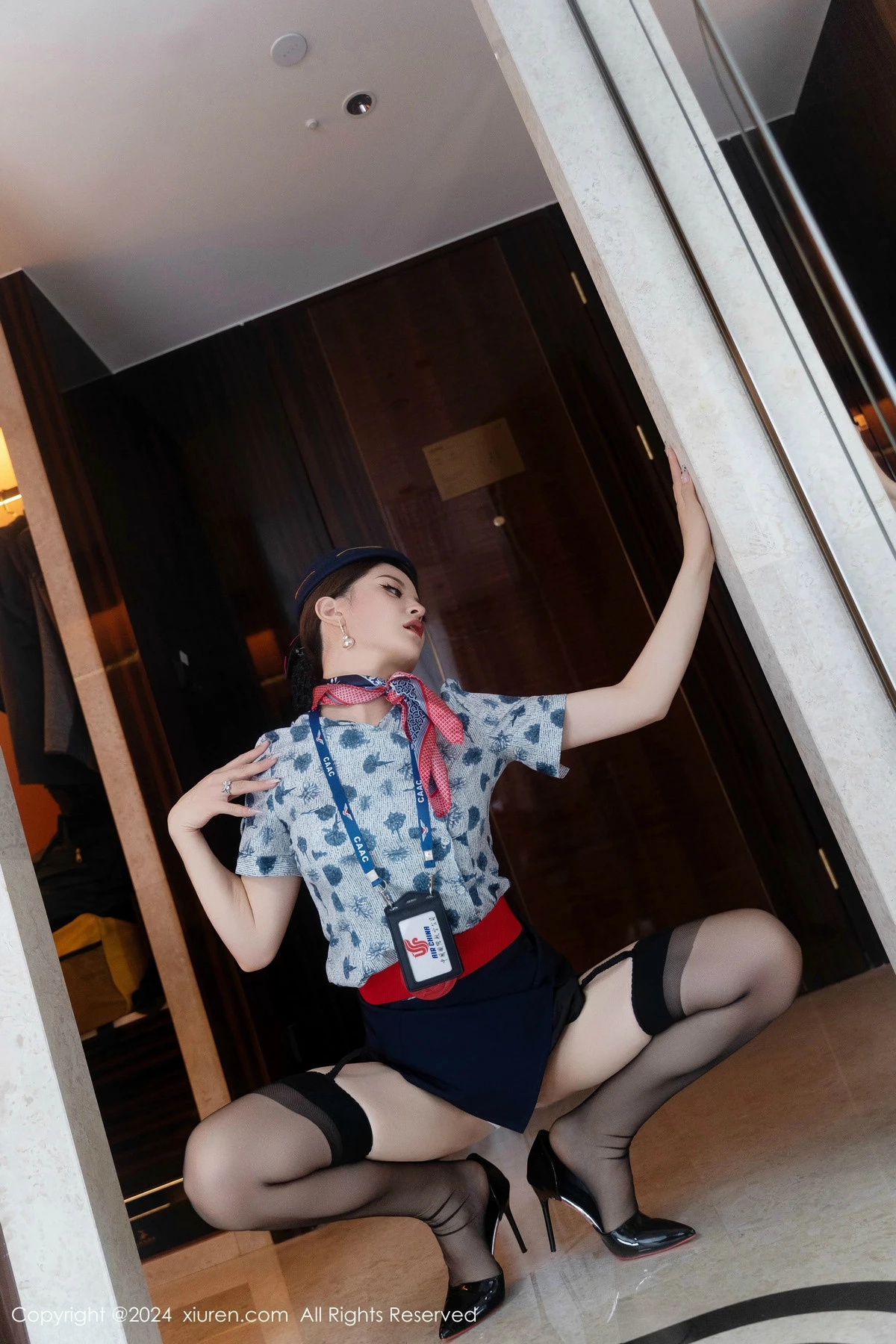 秀人集.com_[XiuRen秀人网]No.9459_新人模特灿宝性感制服露白色内衣配黑丝袜秀完美身材诱惑写真118P