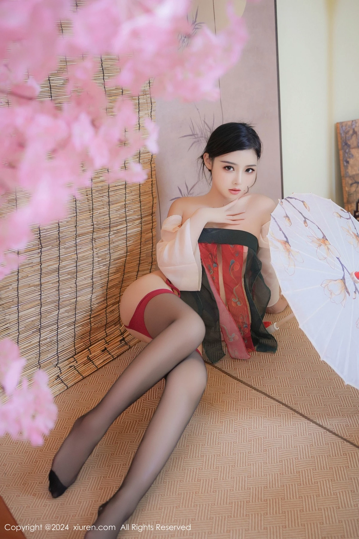秀人集.com_[XiuRen秀人网]No.9351_模特妙可可Cheese性感薄纱汉服配黑丝吊袜秀丰腴身材诱惑写真80P