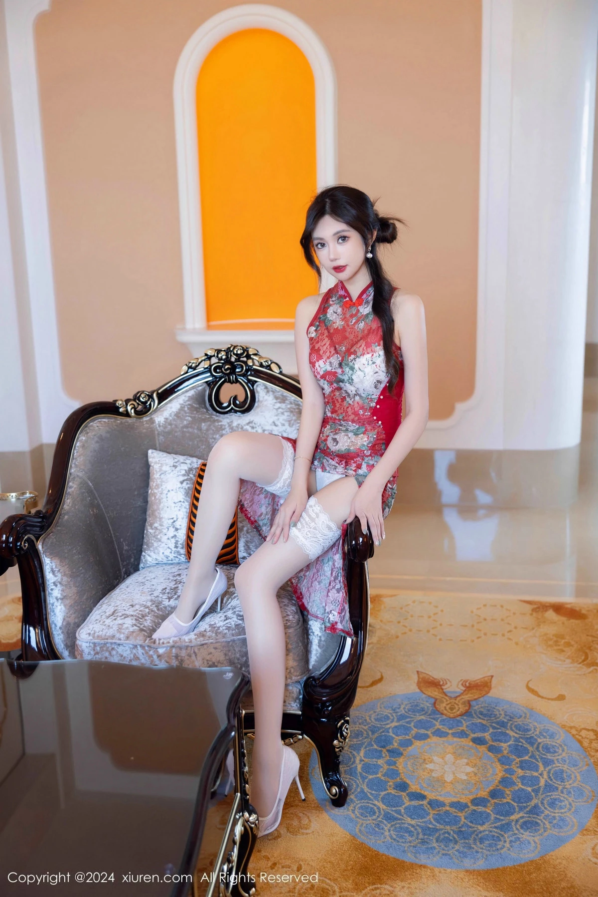 秀人集.com_[XiuRen秀人网]No.9529_女神绮里嘉ula性感红色旗袍露白色内衣配白丝袜秀曼妙身姿诱惑写真80P