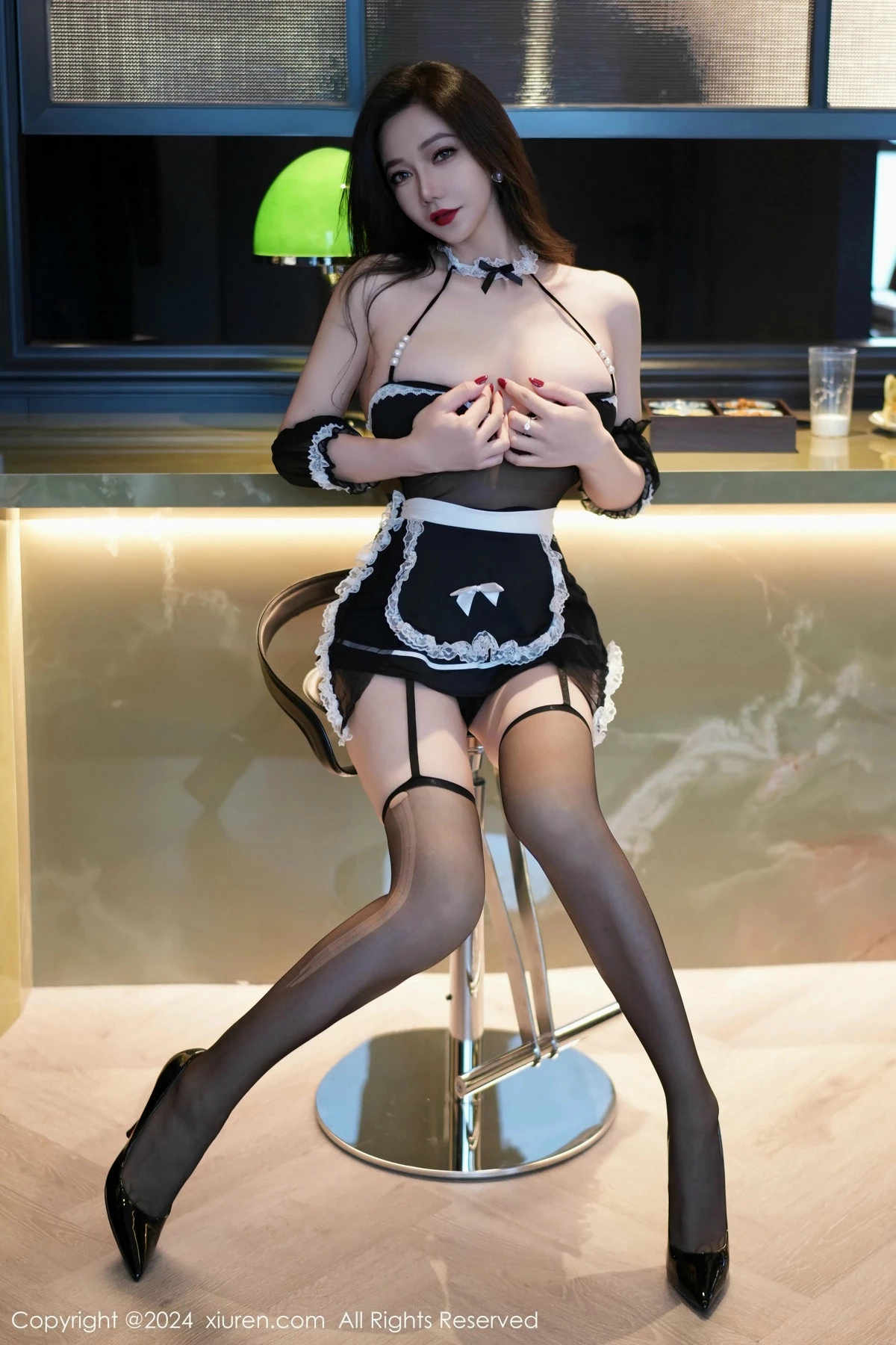 秀人集.com_[XiuRen秀人网]No.9523_女神心妍小公主性感黑色蕾丝情趣服饰配黑丝吊袜秀娇躯诱惑写真72P