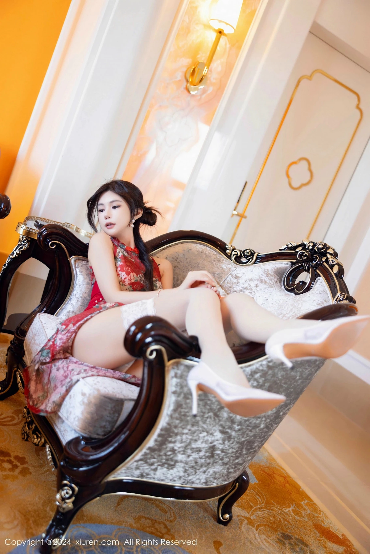 秀人集.com_[XiuRen秀人网]No.9529_女神绮里嘉ula性感红色旗袍露白色内衣配白丝袜秀曼妙身姿诱惑写真80P