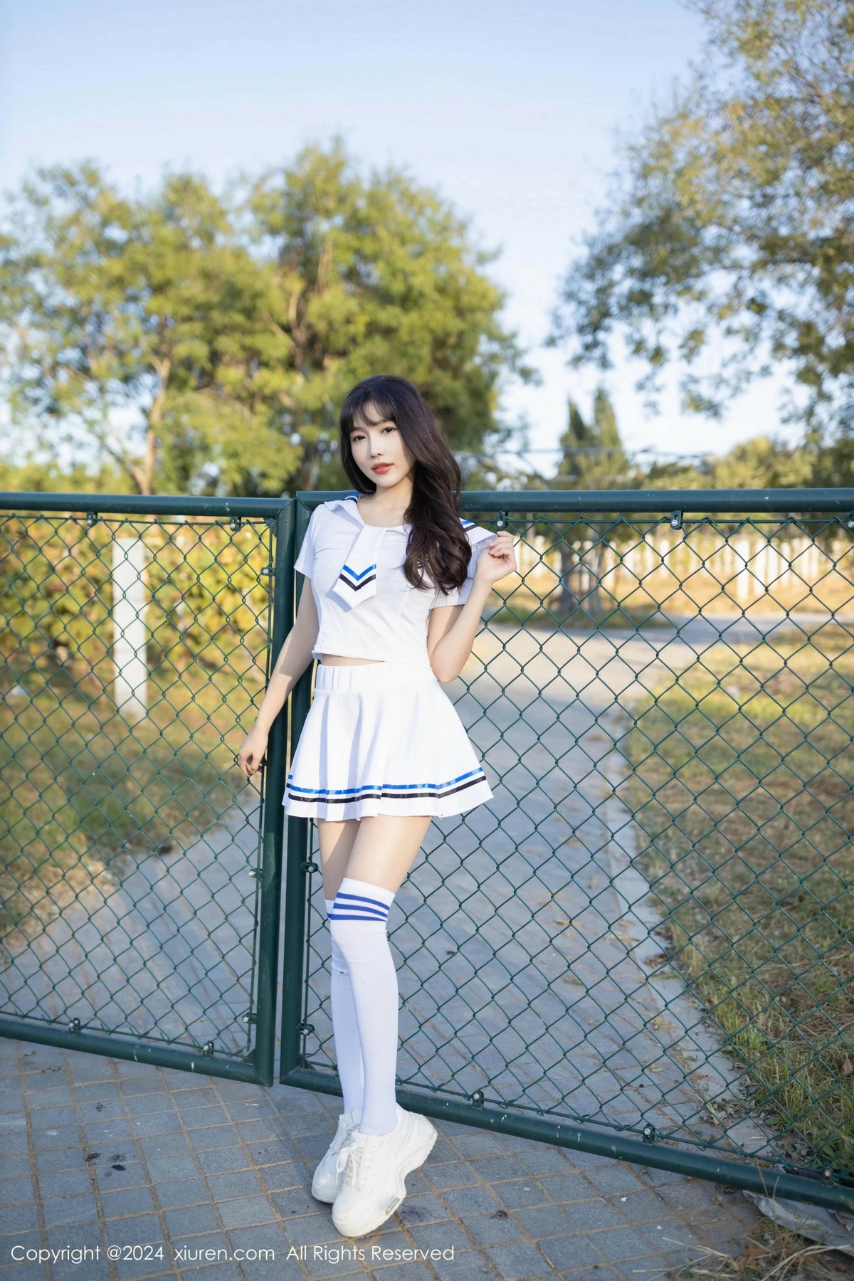 秀人集.com_[XiuRen秀人网]No.9554_模特陆萱萱学生套装露黑色蕾丝内衣配开档肉丝秀完美身材诱惑写真80P