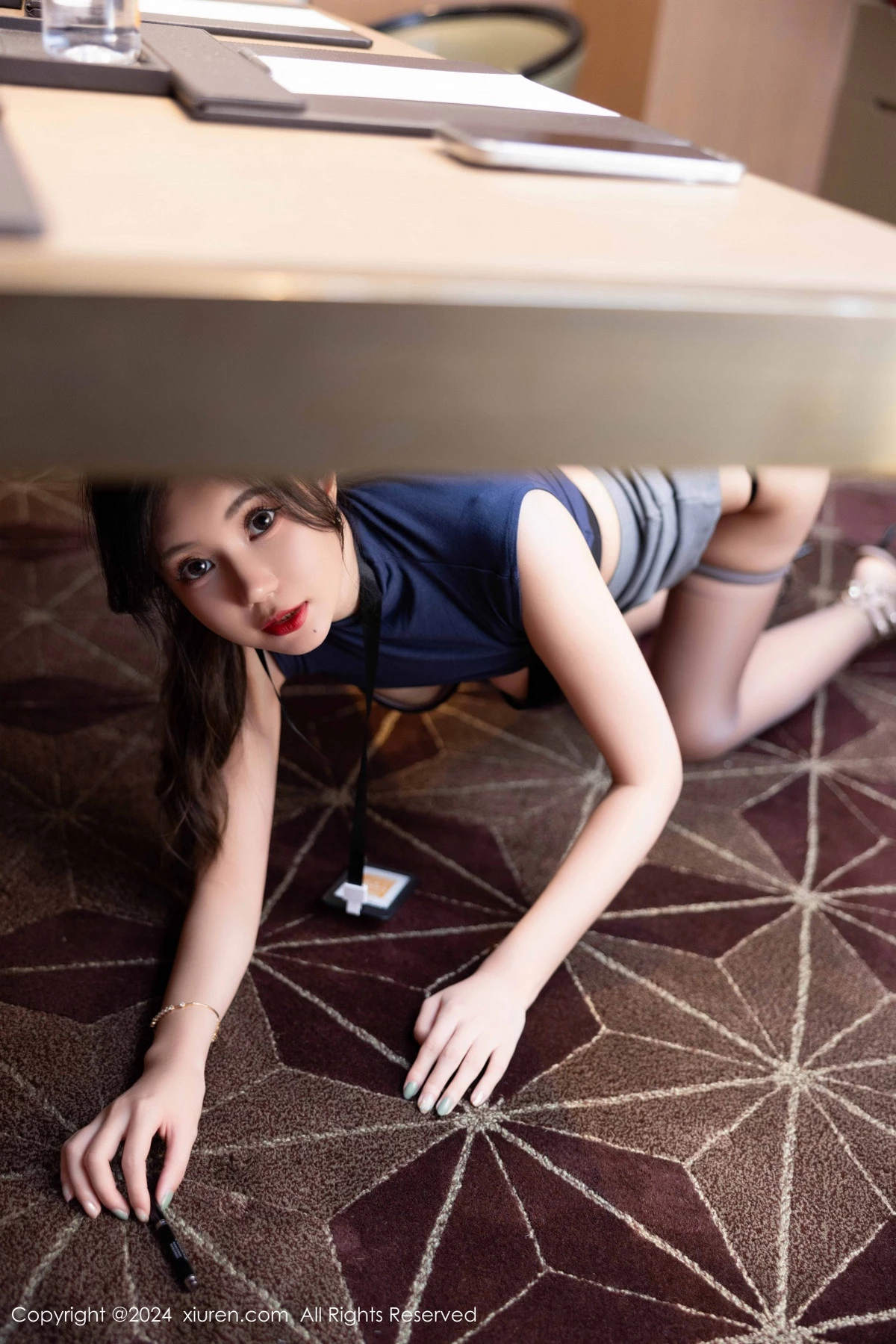 秀人集.com_[XiuRen秀人网]No.9560_女神绮里嘉ula性感深色OL服饰配开档黑丝秀曼妙身材诱惑写真99P