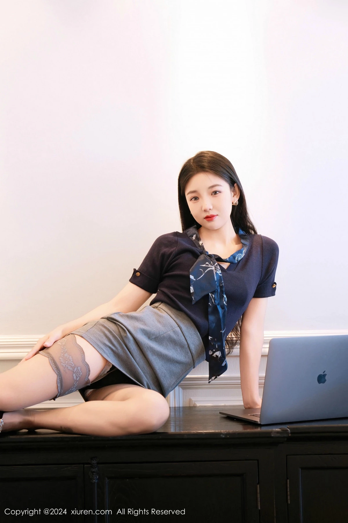 秀人集.com_[XiuRen秀人网]No.9580_模特希恬儿性感红色情趣护士服配白丝袜秀曼妙身姿撩人诱惑写真66P