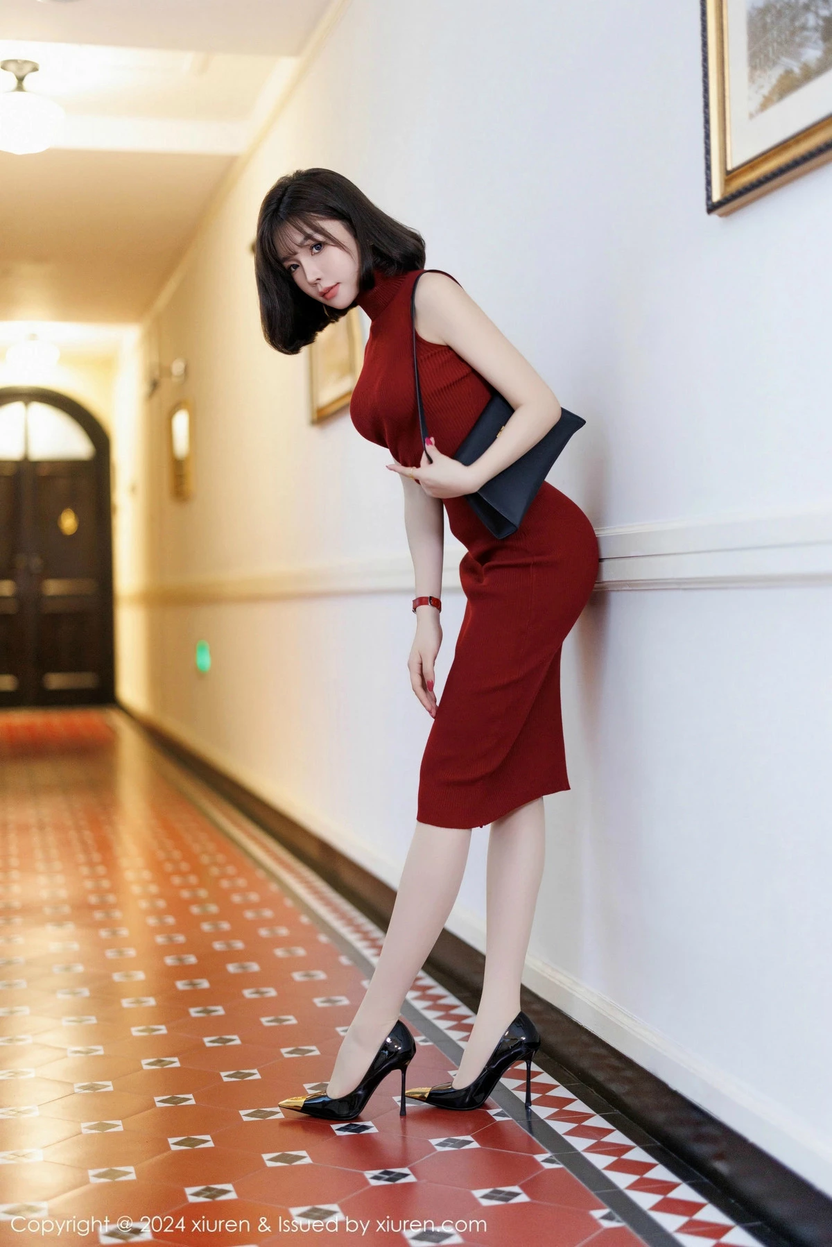 秀人集.com_[XiuRen秀人网]No.9589_女神徐莉芝Booty红色连身裙露浅色内衣配超薄肉丝秀美腿诱惑写真91P