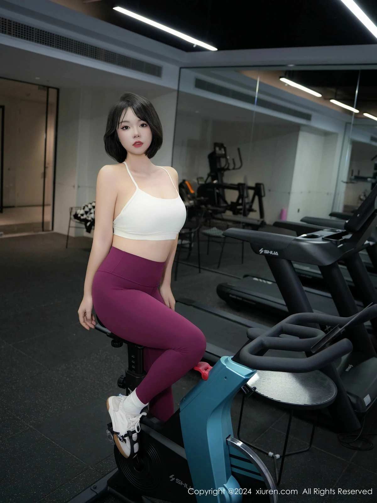 秀人集.com_[XiuRen秀人网]No.9603_新人模特桃色奶酪健身房场景性感紫色瑜伽服秀丰腴身材诱惑写真57P