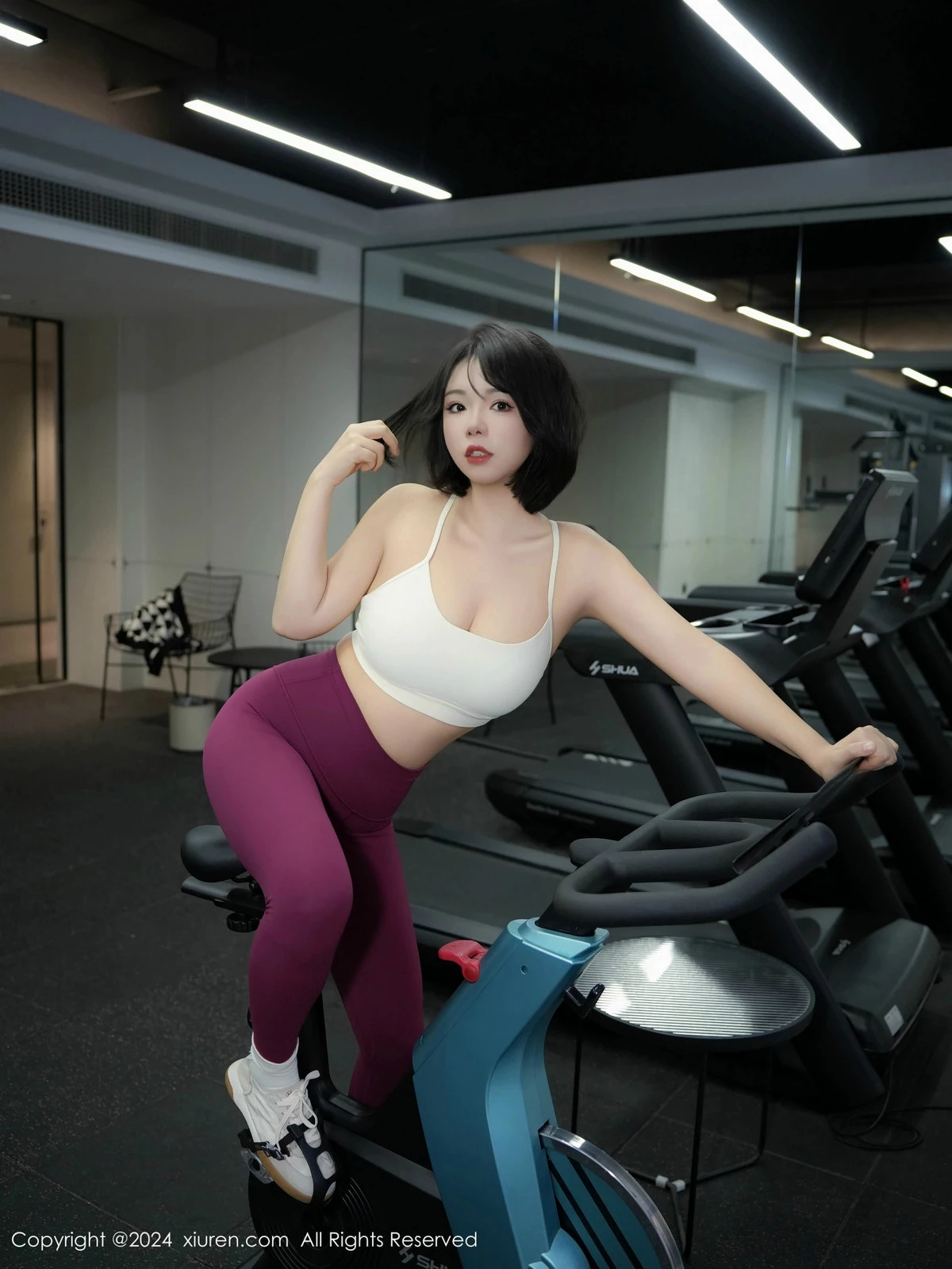 秀人集.com_[XiuRen秀人网]No.9603_新人模特桃色奶酪健身房场景性感紫色瑜伽服秀丰腴身材诱惑写真57P