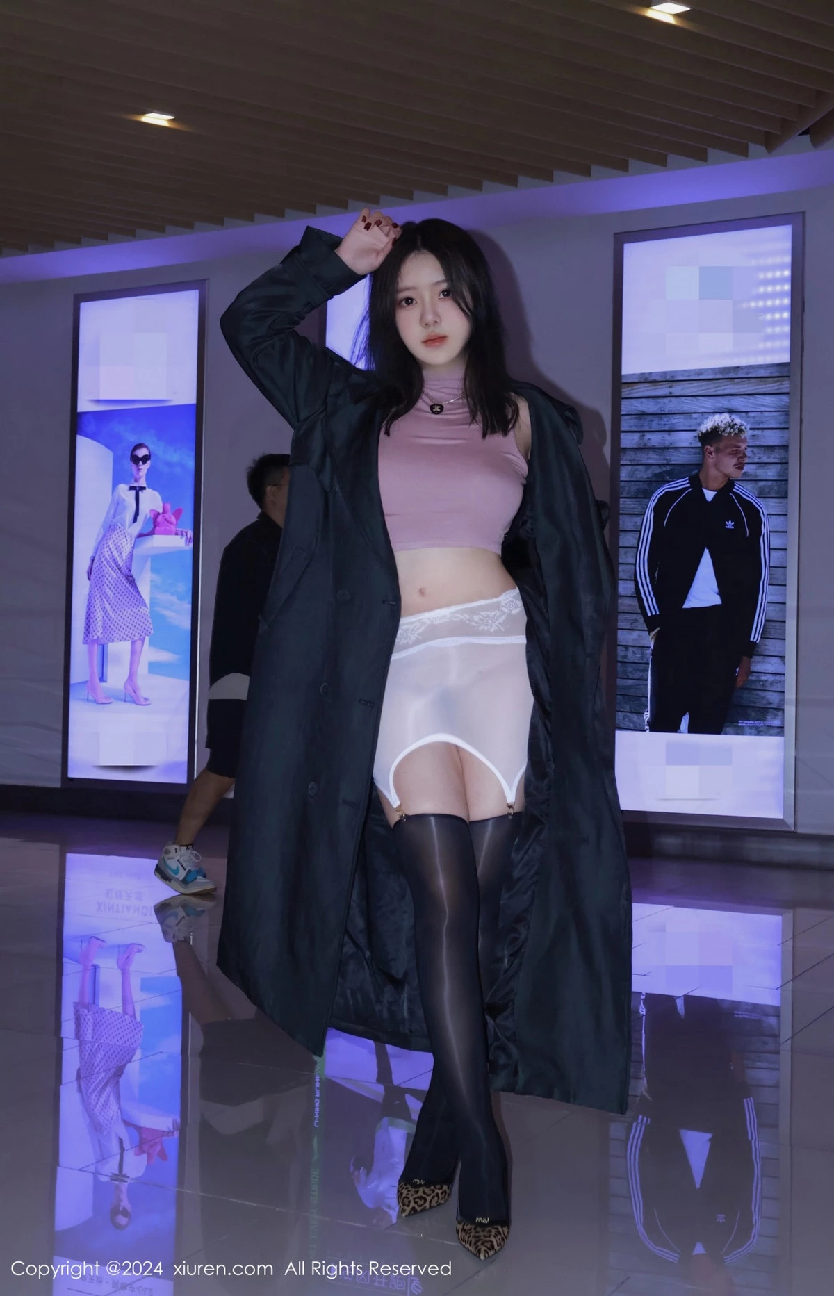 秀人集.com_[XiuRen秀人网]No.9489_模特小薯条nienie户外性感肉色连体衣秀惹火身材撩人诱惑写真80P