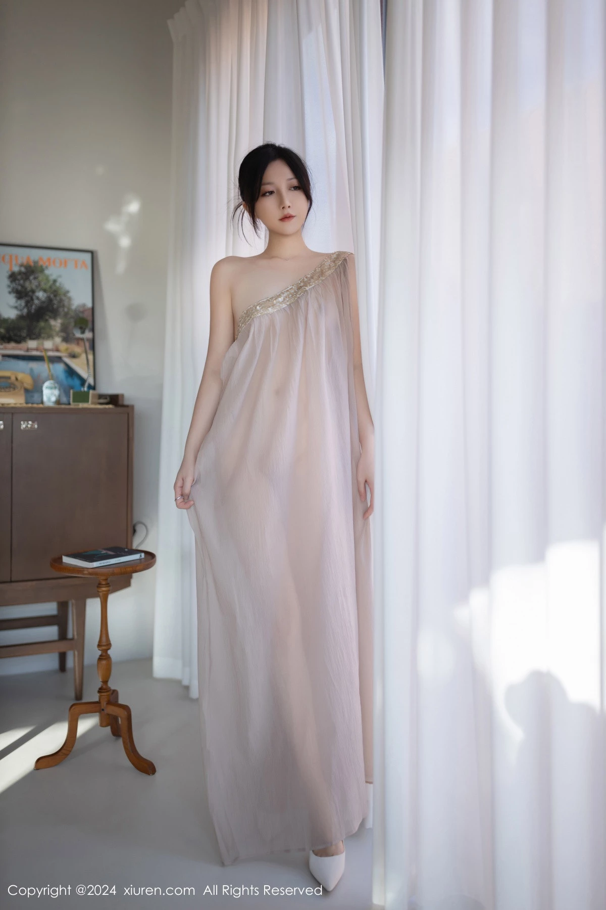 秀人集.com_[XiuRen秀人网]No.9492_模特鱼子酱Fish芦苇场景性感紫色轻透连衣裙秀惹火身材诱惑写真80P