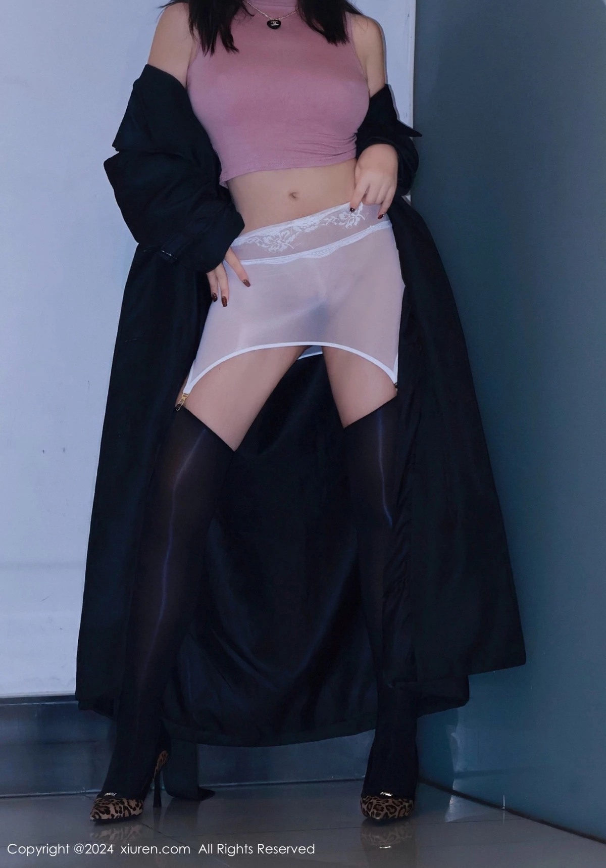 秀人集.com_[XiuRen秀人网]No.9489_模特小薯条nienie户外性感肉色连体衣秀惹火身材撩人诱惑写真80P