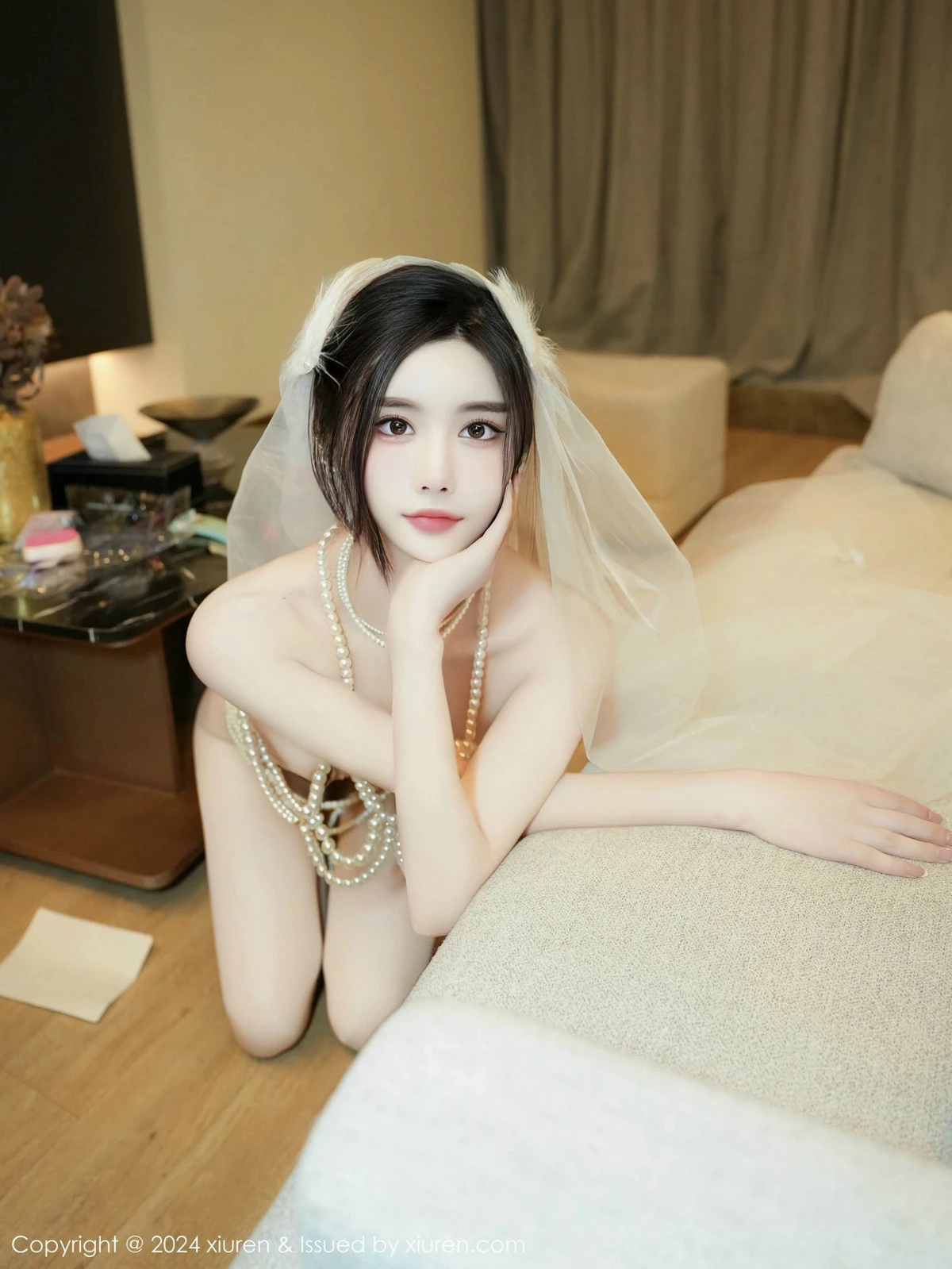 秀人集.com_[XiuRen秀人网]No.9674_模特Erikaki性感薄透情趣婚纱配超薄无内肉丝秀火辣身材诱惑写真80P