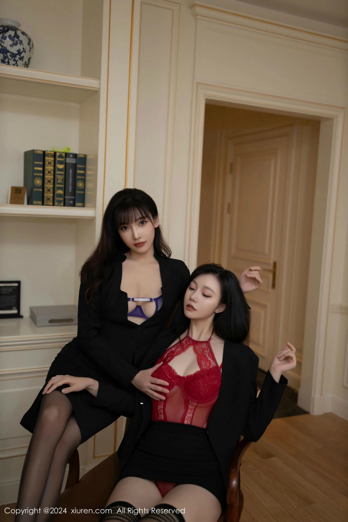 秀人集.com_[XiuRen秀人网]No.9692_模特合集安然anran＆陆萱萱私房黑色OL服饰露性感内衣诱惑写真80P