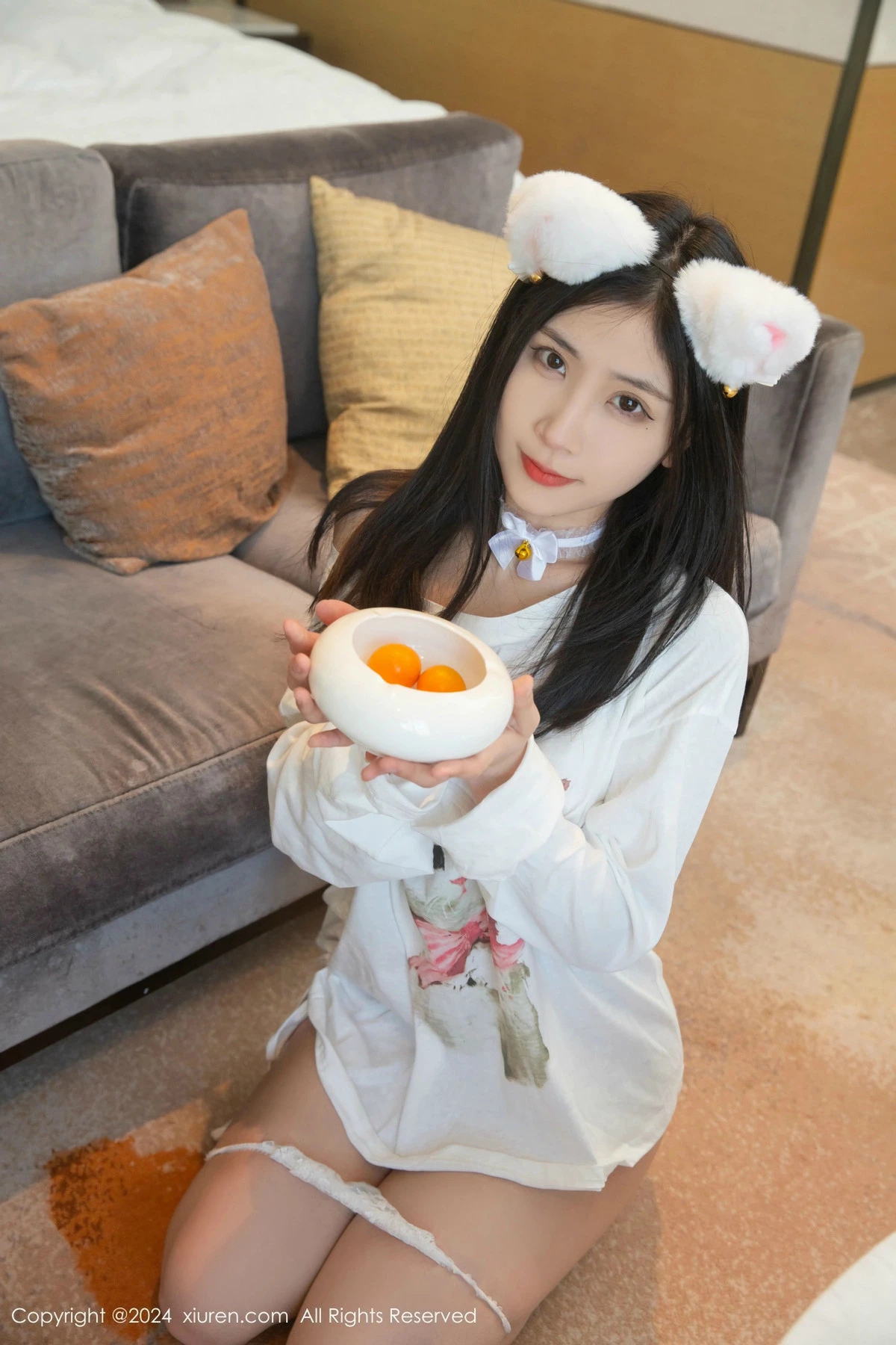 秀人集.com_[XiuRen秀人网]No.9689_模特刘婷婷性感白色T恤配白色情趣内衣秀惹火身材撩人诱惑写真80P