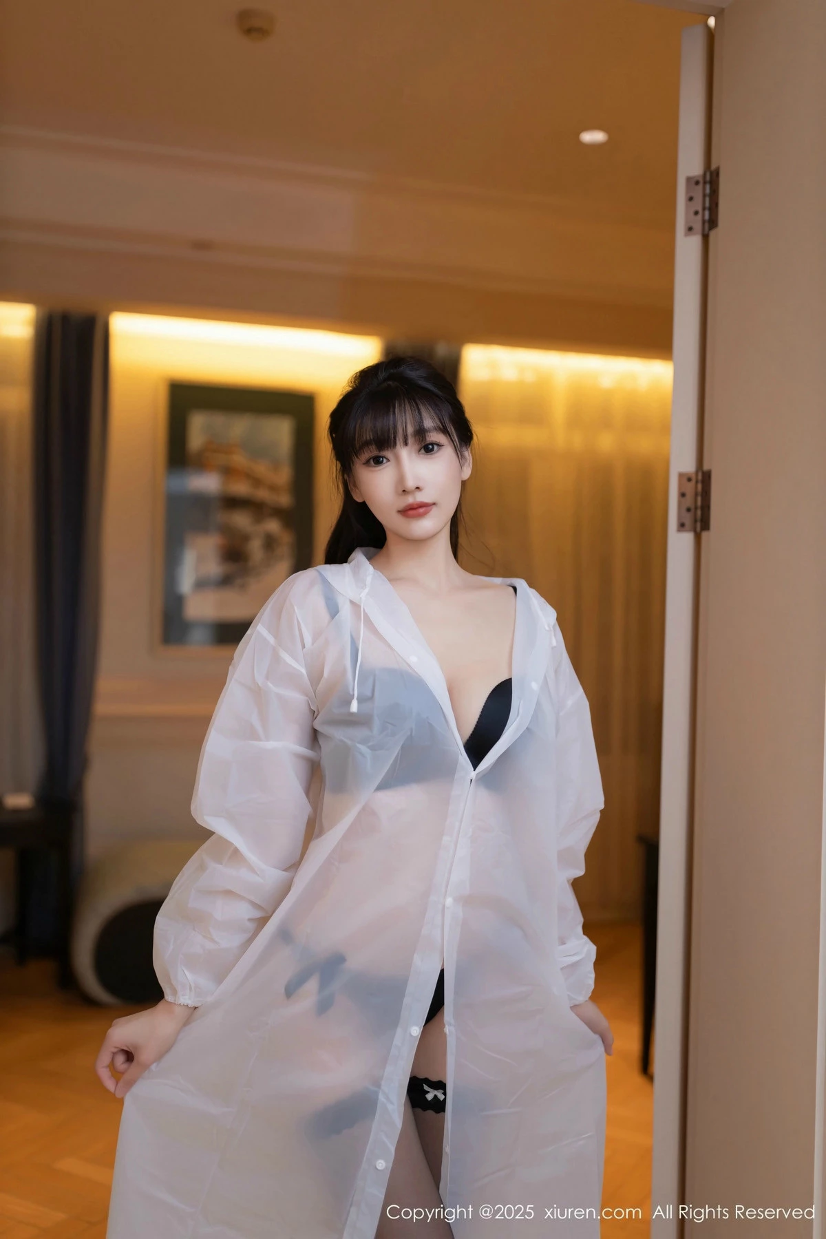 秀人集.com_[XiuRen秀人网]No.9700_模特陆萱萱白色雨衣露性感黑色内衣配黑丝袜秀曼妙身姿诱惑写真80P