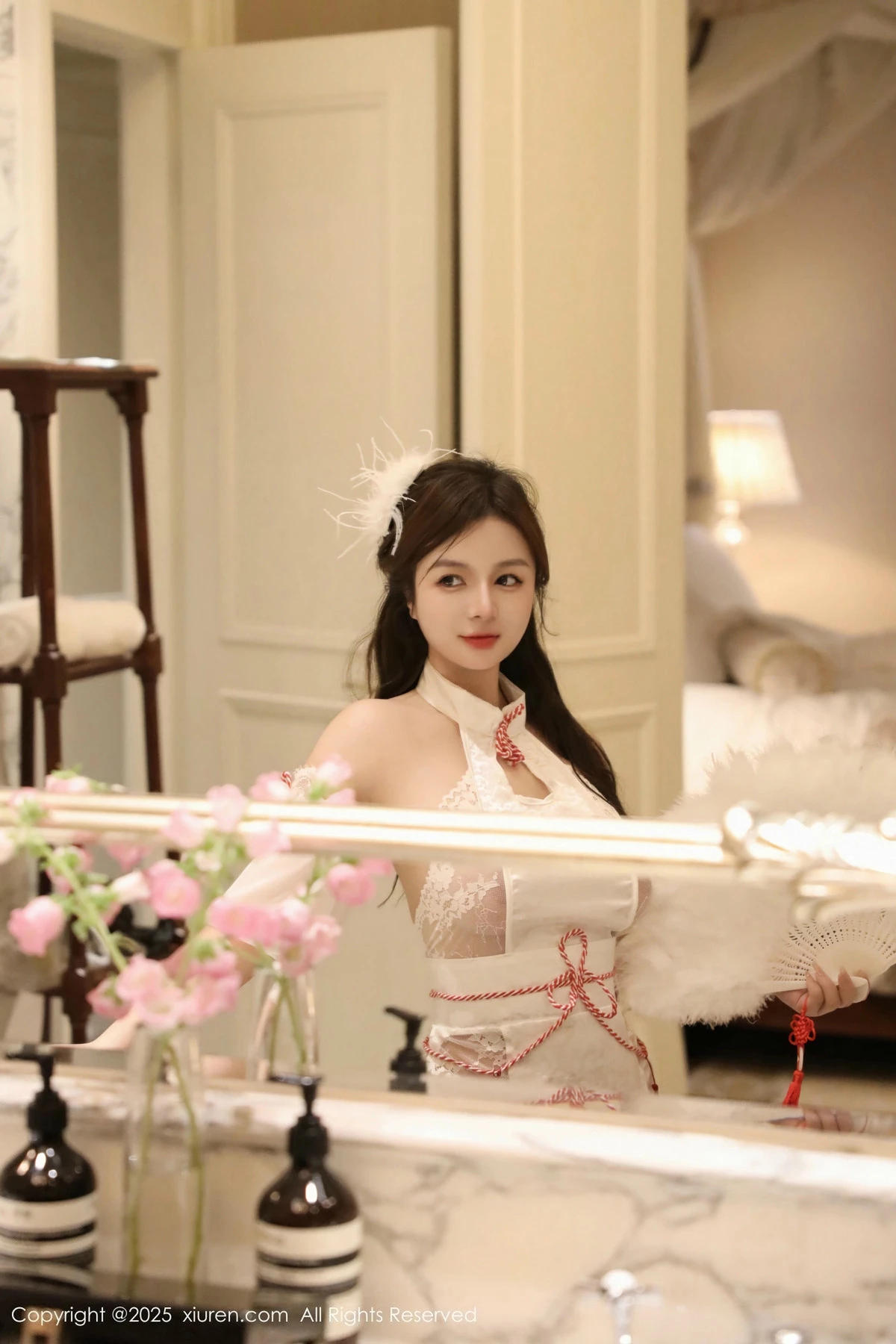 秀人集.com_[XiuRen秀人网]No.9698_模特沈思怡性感白色旗袍露白色情趣内衣秀丰腴身材完美诱惑写真61P