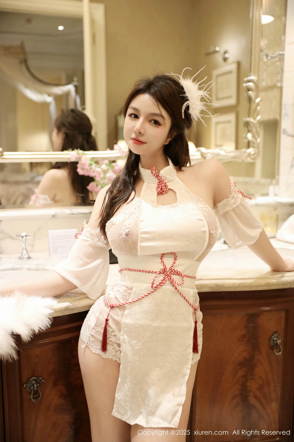 秀人集.com_[XiuRen秀人网]No.9698_模特沈思怡性感白色旗袍露白色情趣内衣秀丰腴身材完美诱惑写真61P