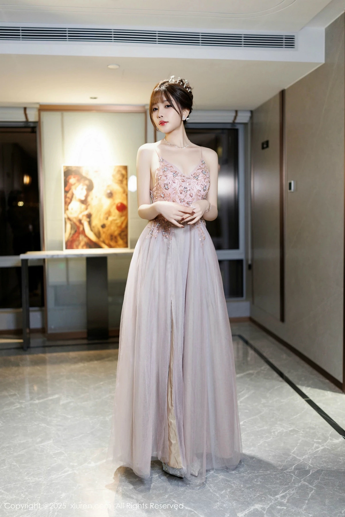 秀人集.com_[XiuRen秀人网]No.9699_女神徐莉芝Booty性感碎花连衣裙配超薄肉丝秀完美身材诱惑写真100P