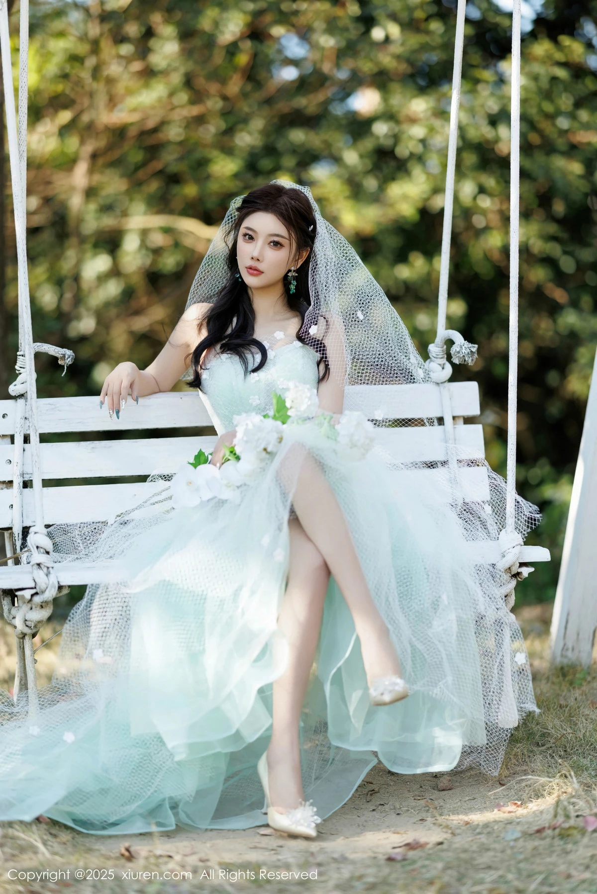 秀人集.com_[XiuRen秀人网]No.9722_女神杨晨晨Yome性感白色情趣内衣配白丝吊袜秀丰腴身材诱惑写真83P