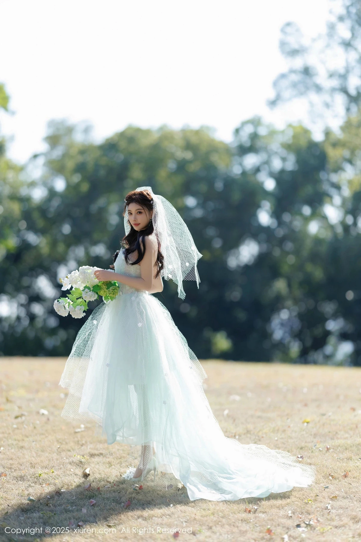 秀人集.com_[XiuRen秀人网]No.9722_女神杨晨晨Yome性感白色情趣内衣配白丝吊袜秀丰腴身材诱惑写真83P