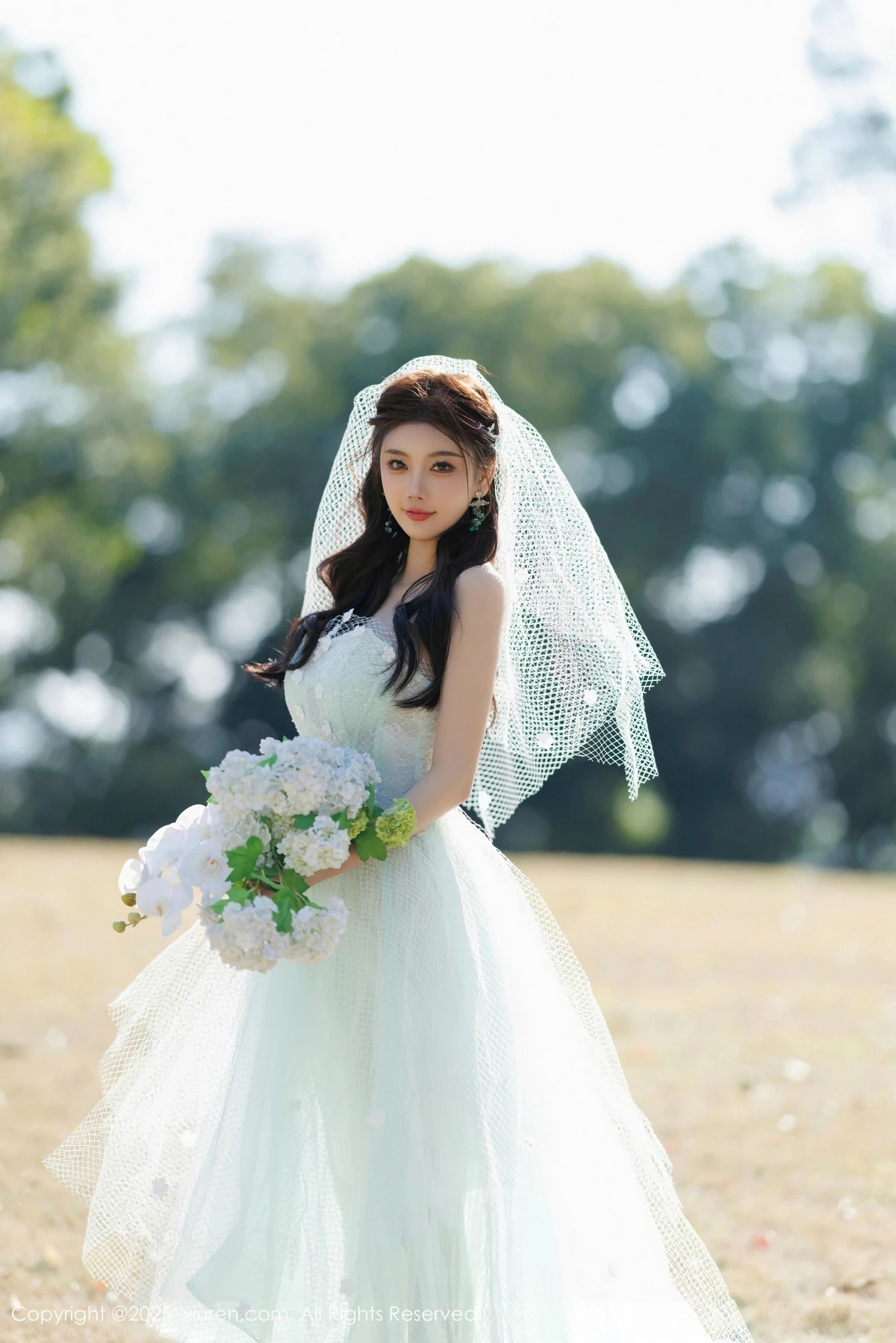 秀人集.com_[XiuRen秀人网]No.9722_女神杨晨晨Yome性感白色情趣内衣配白丝吊袜秀丰腴身材诱惑写真83P