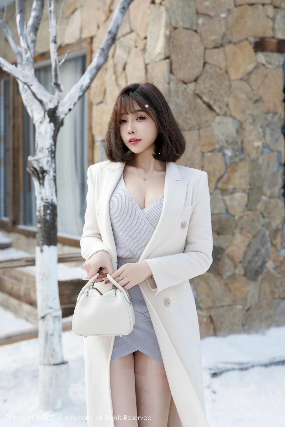 秀人集.com_[XiuRen秀人网]No.9734_女神徐莉芝Booty性感短裙套装+黑色情趣内衣秀曼妙身姿诱惑写真100P