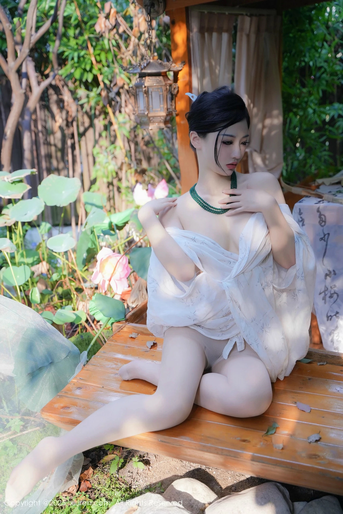 秀人集.com_[XiuRen秀人网]No.9730_模特妙可可Cheese性感白色古风服配超薄白丝秀丰腴身材诱惑写真84P