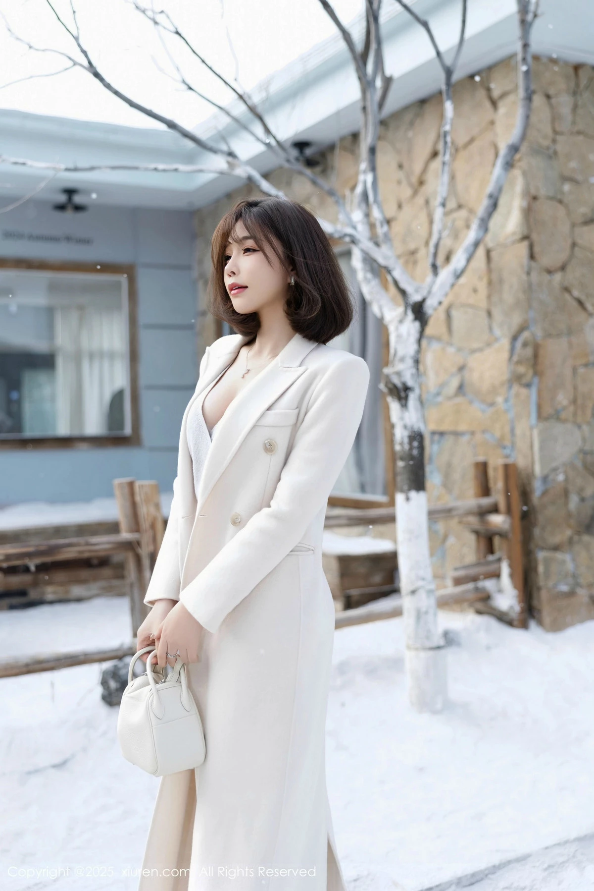 秀人集.com_[XiuRen秀人网]No.9734_女神徐莉芝Booty性感短裙套装+黑色情趣内衣秀曼妙身姿诱惑写真100P