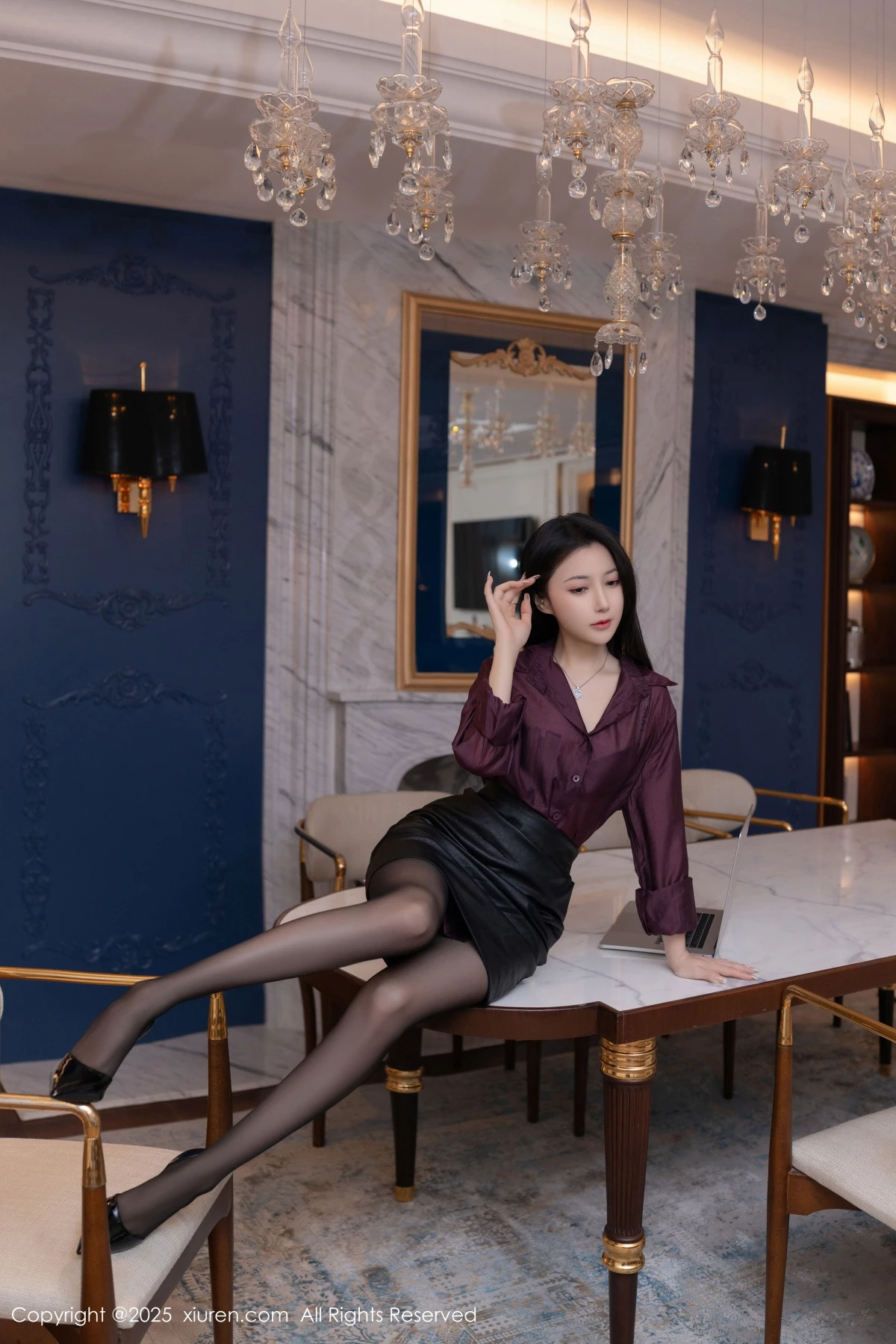 秀人集.com_[XiuRen秀人网]No.9744_模特鱼子酱Fish性感紫色OL服饰露超薄黑丝秀曼妙身姿诱惑写真81P