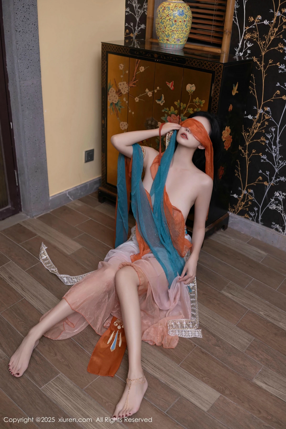 秀人集.com_[XiuRen秀人网]No.9757_模特安然anran性感古风薄纱服饰配超薄肉丝秀丰满身材诱惑写真81P