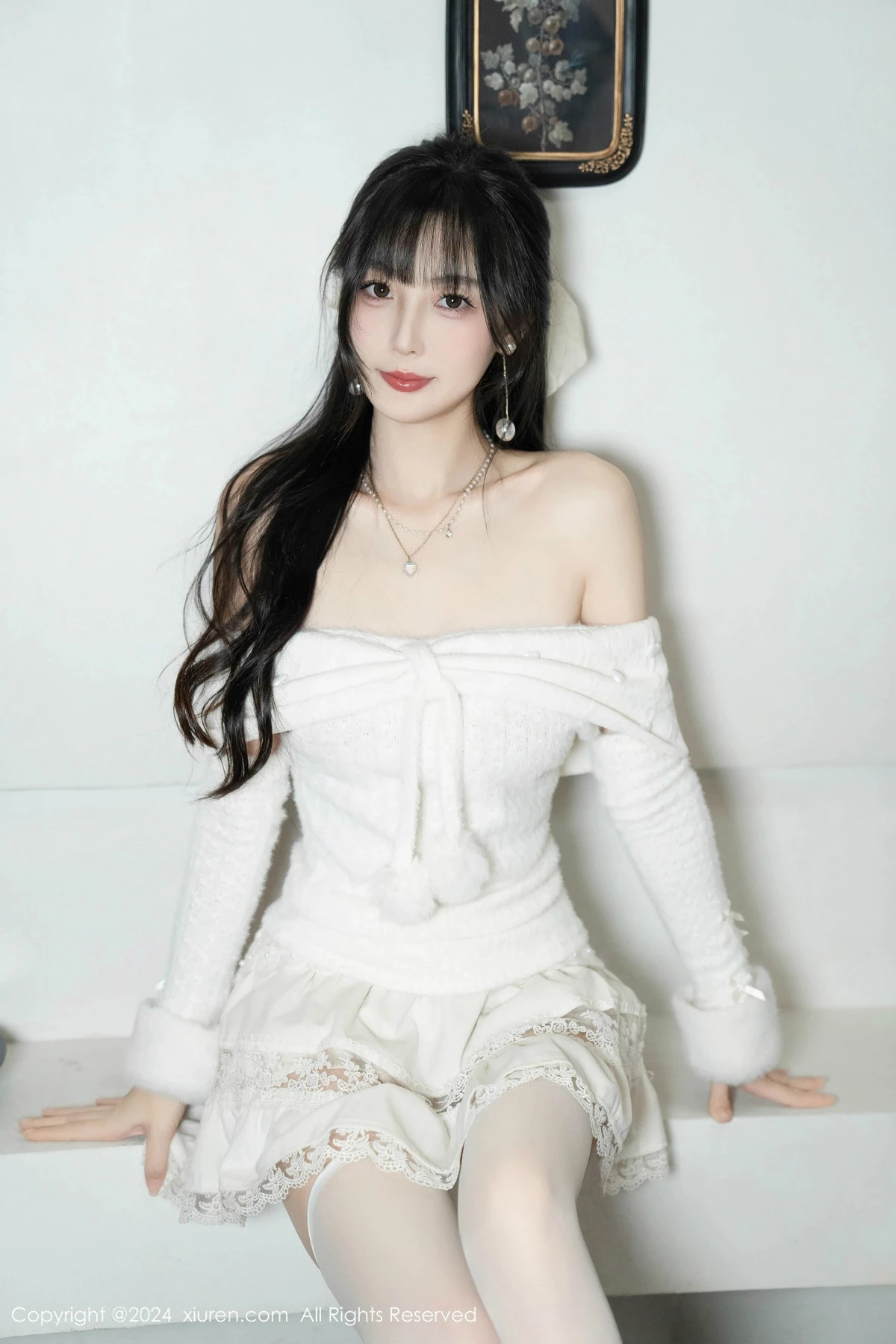 秀人集.com_[XiuRen秀人网]No.9658_模特林星阑白色连衣短裙露红色情趣内衣配白丝袜秀美腿诱惑写真93P