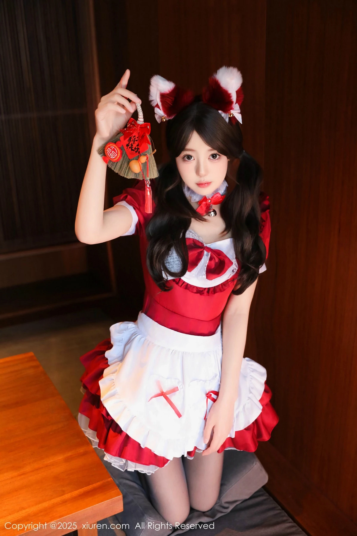 秀人集.com_[XiuRen秀人网]No.9814_模特桃妖夭红色喜庆女仆服露红色内衣配超薄黑丝秀美腿诱惑写真87P