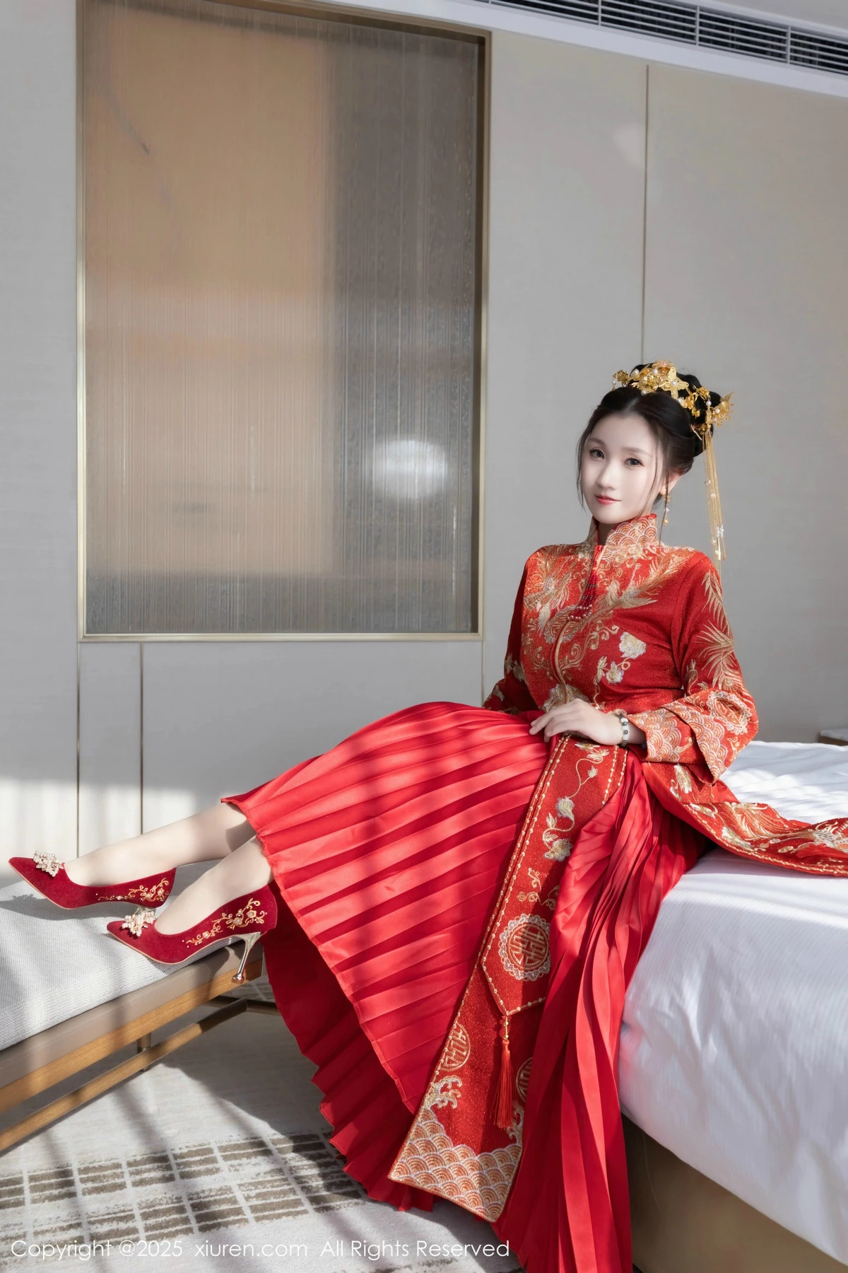 秀人集.com_[XiuRen秀人网]No.9811_模特杏子Yada性感新娘装红色情趣内衣配超薄肉丝秀美腿诱惑写真84P