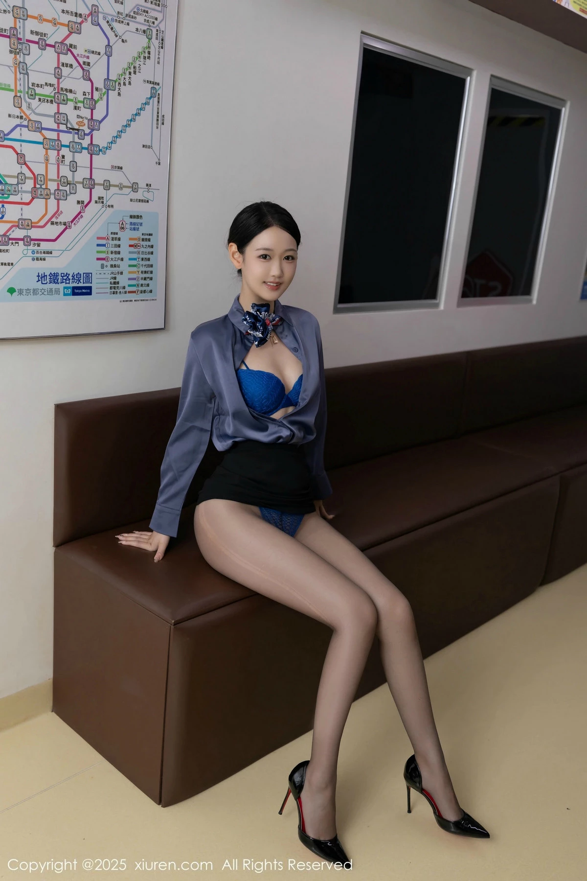 秀人集.com_[XiuRen秀人网]No.9824_模特唐安琪性感深色空姐制服露蓝色蕾丝内衣秀曼妙身姿诱惑写真83P