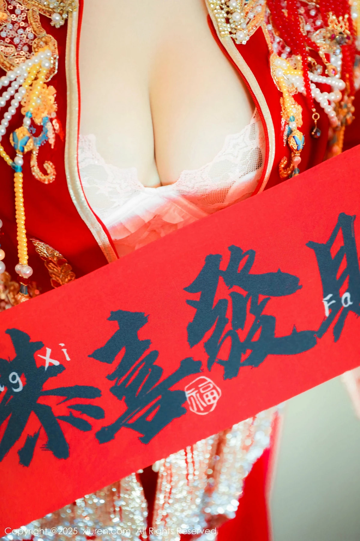 秀人集.com_[XiuRen秀人网]No.9823_模特蛋蛋宝新年主题性感红色新娘装露白色内衣秀丰腴身材诱惑写真79P