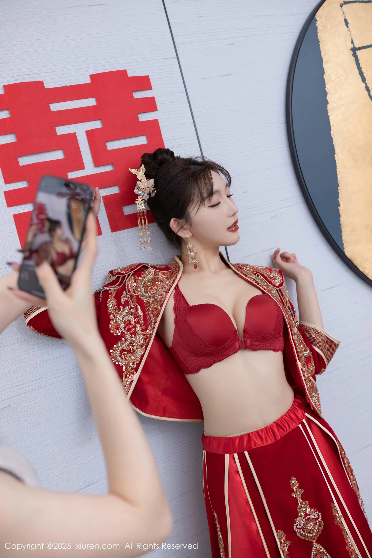 秀人集.com_[XiuRen秀人网]No.9770_模特陆萱萱性感新娘装露红色内衣配超薄肉丝秀柔美身材诱惑写真82P