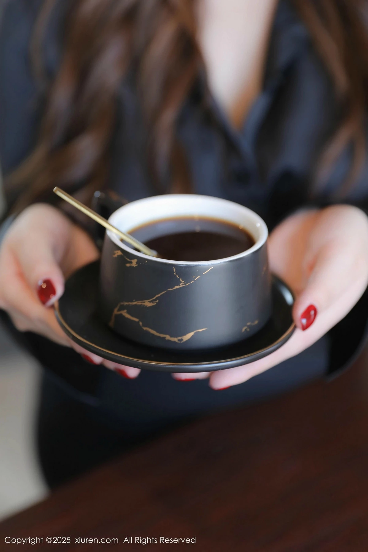 秀人集.com_[XiuRen秀人网]No.9784_模特蛋蛋宝黑色OL服饰露紫色蕾丝内衣配超薄黑丝秀美腿诱惑写真83P