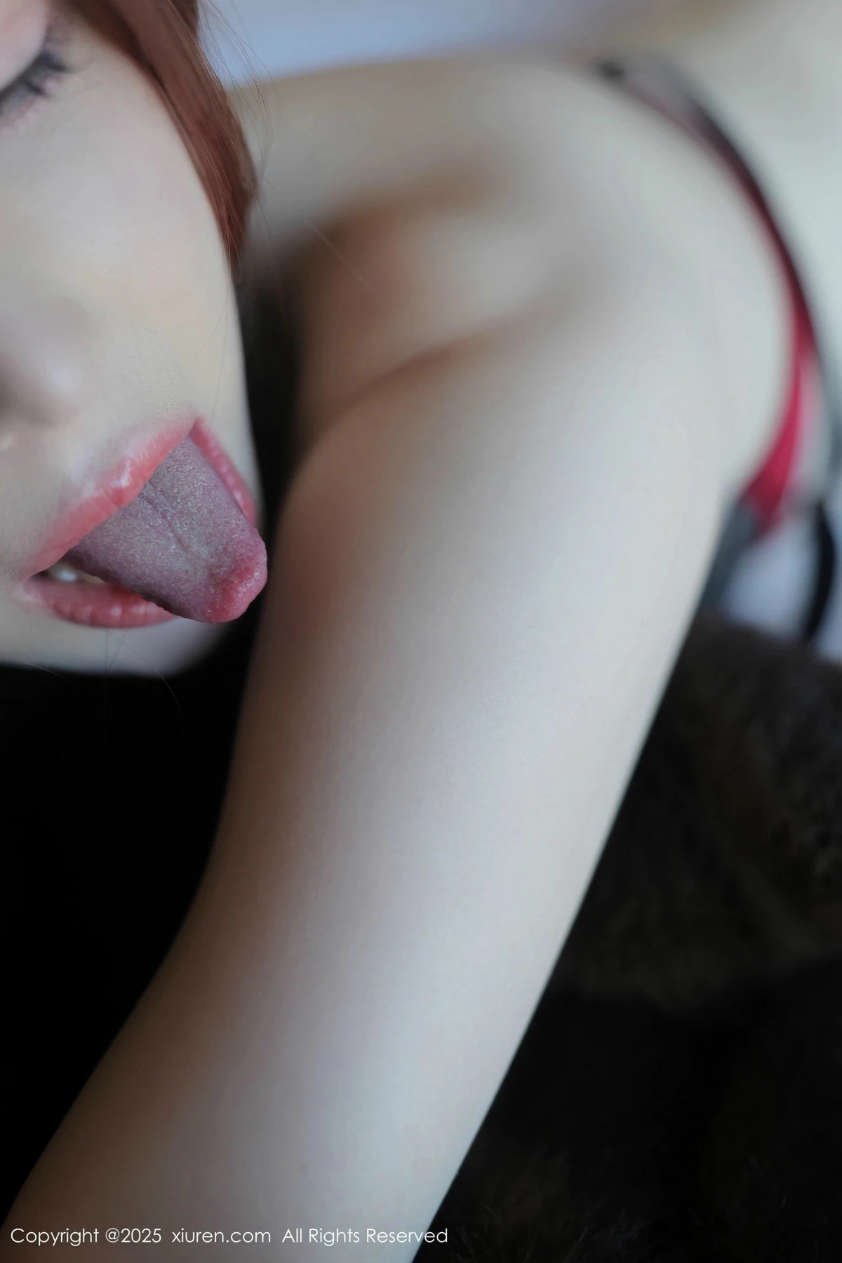 秀人集.com_[XiuRen秀人网]No.9791_模特曼柔私房性感黑色蕾丝情趣内衣配黑丝袜秀曼妙身材诱惑写真84P