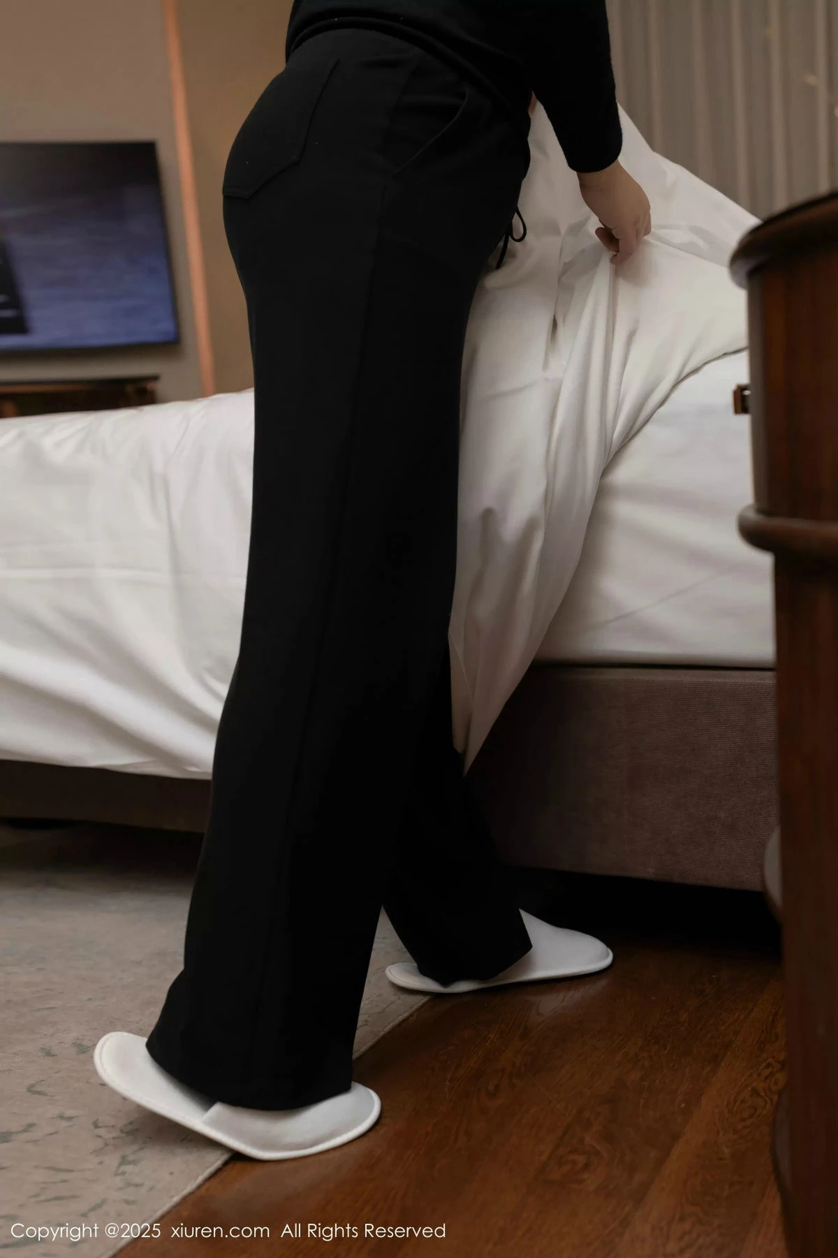 秀人集.com_[XiuRen秀人网]No.9938_模特杏子Yada剧情主题性感女仆装配超薄黑丝秀曼妙身姿诱惑写真80P