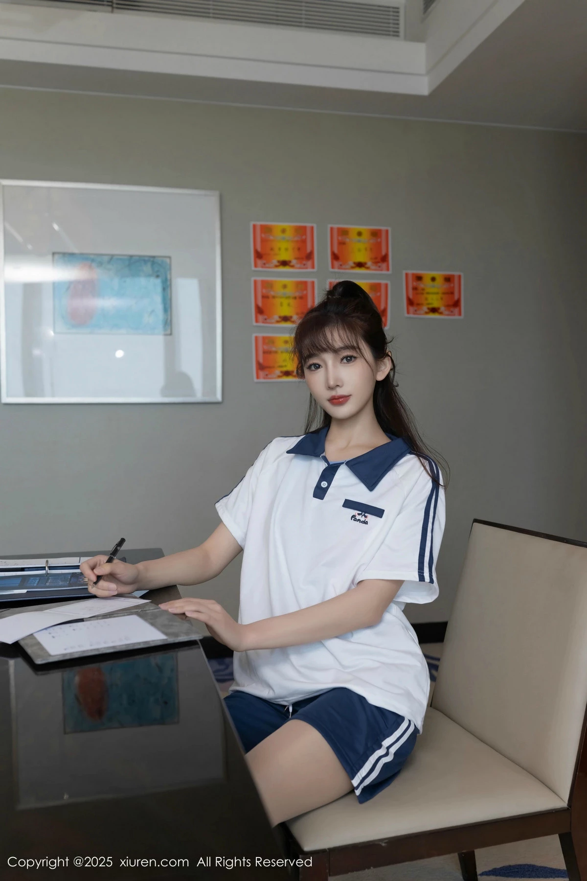 秀人集.com_[XiuRen秀人网]No.9979_模特陆萱萱性感蓝白色学生运动装配超薄肉丝秀柔美身姿诱惑写真84P