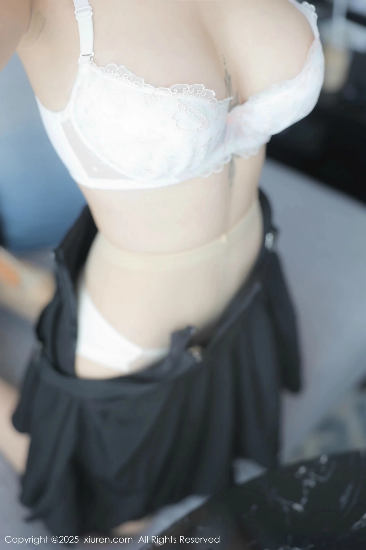 秀人集.com_[XiuRen秀人网]No.9981_新人模特汐子性感白色蕾丝内衣配超薄肉丝秀丰满身材诱惑写真72P