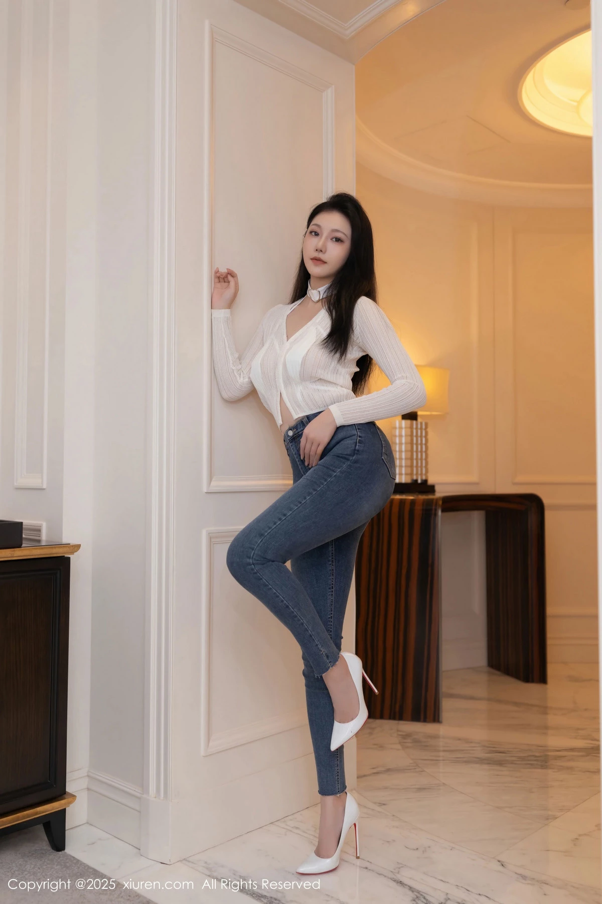 秀人集.com_[XiuRen秀人网]No.9900_模特安然anran性感白色情趣内衣配白丝袜秀曼妙身姿撩人诱惑写真83P