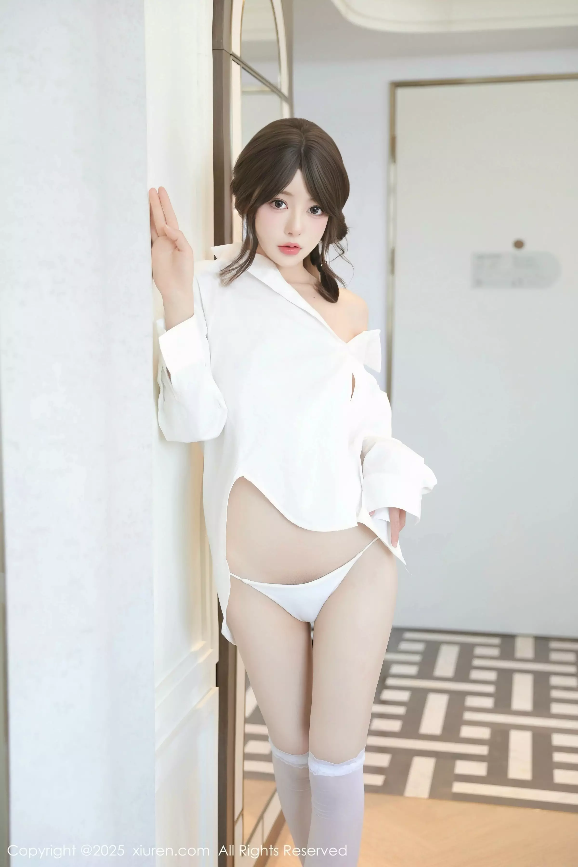 秀人集.com_[XiuRen秀人网]No.10036_模特桃妖夭性感白T露白色内衣配白色丝袜秀曼妙身姿诱惑写真86P