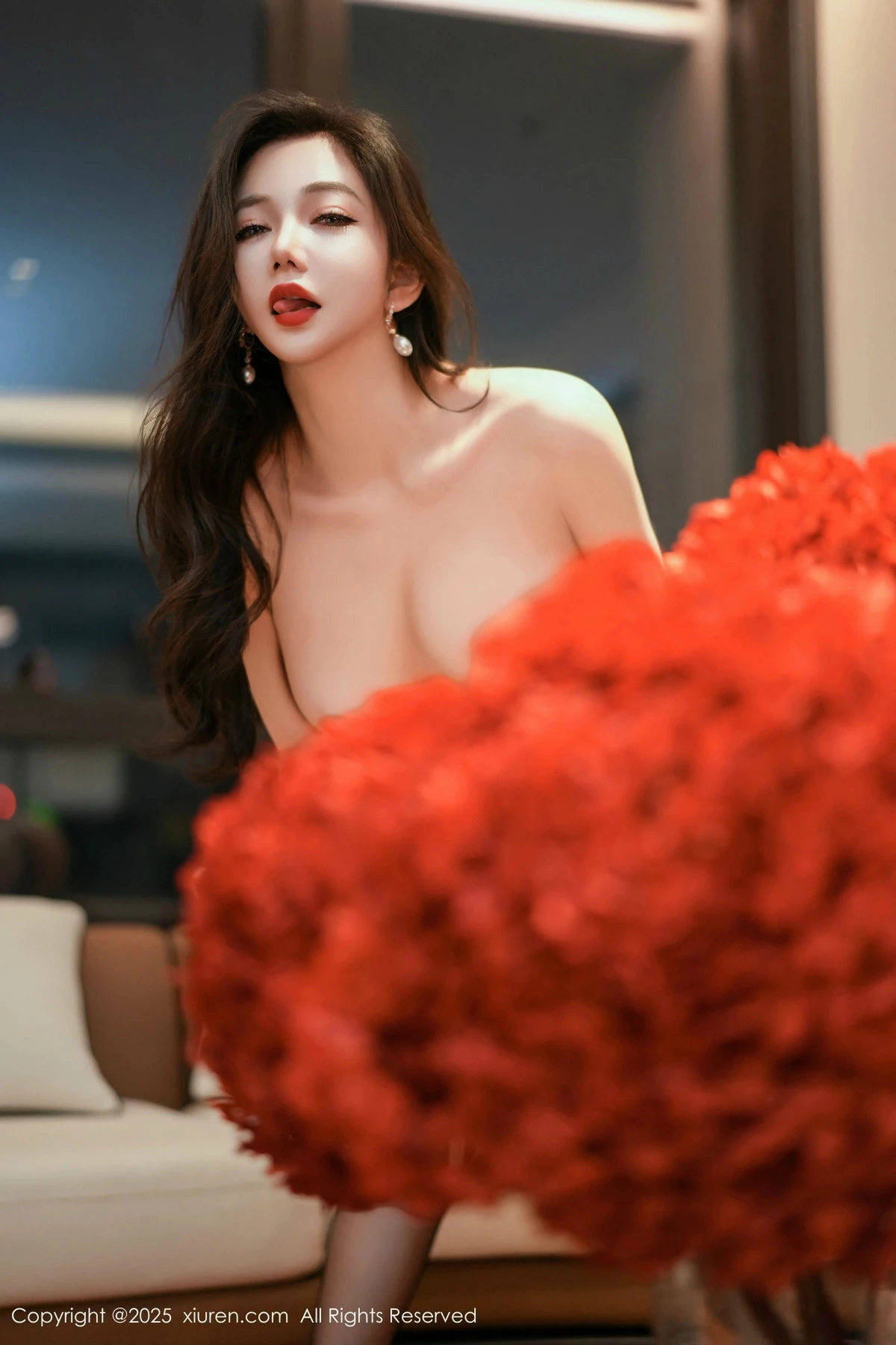 秀人集.com_[XiuRen秀人网]No.9911_女神心妍小公主性感黑色包臀裙配黑丝吊袜秀凹凸身材诱惑写真79P