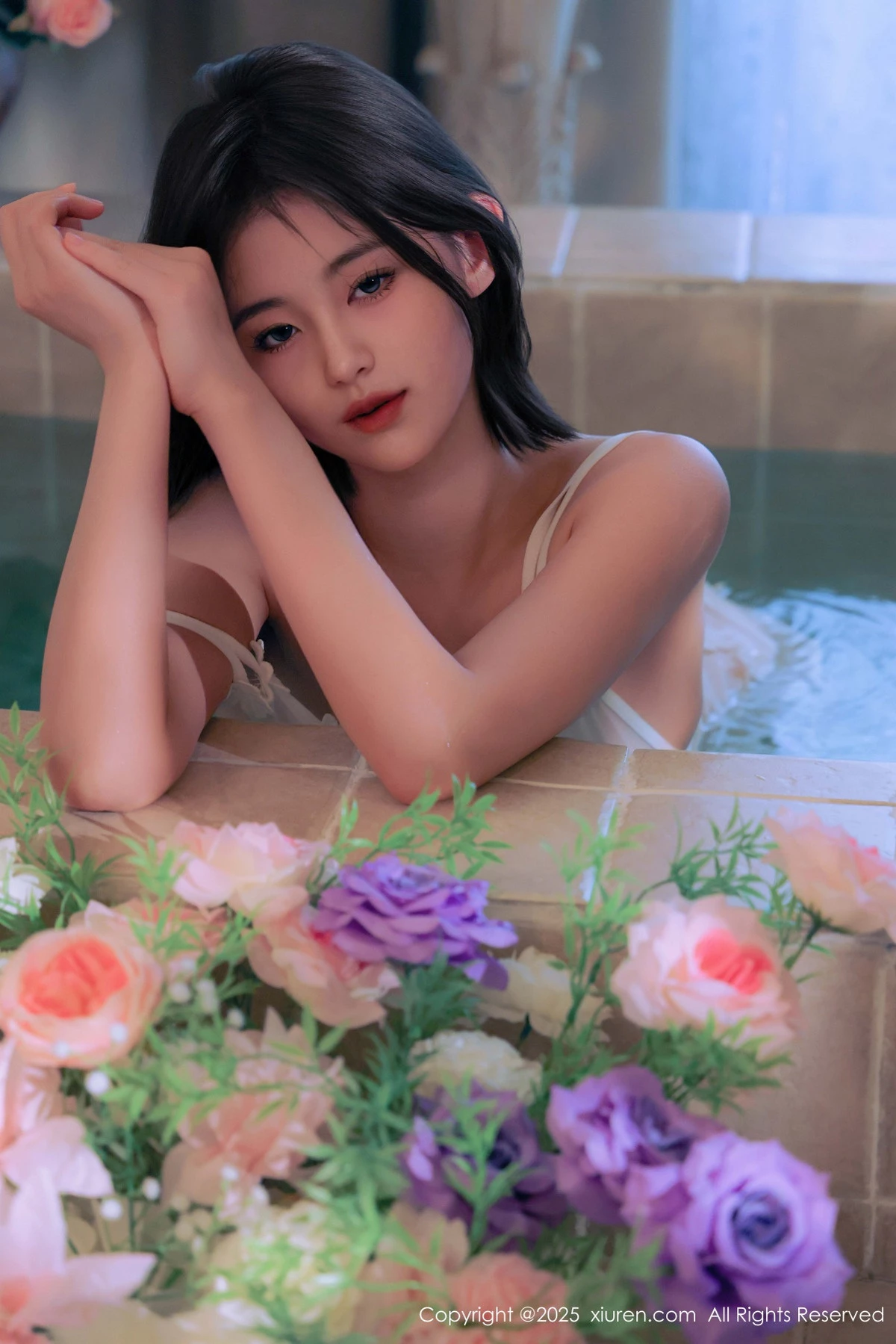 秀人集.com_[XiuRen秀人网]No.9920_模特小橘子orange性感白色薄透蕾丝连体短裙秀惹火身材诱惑写真86P