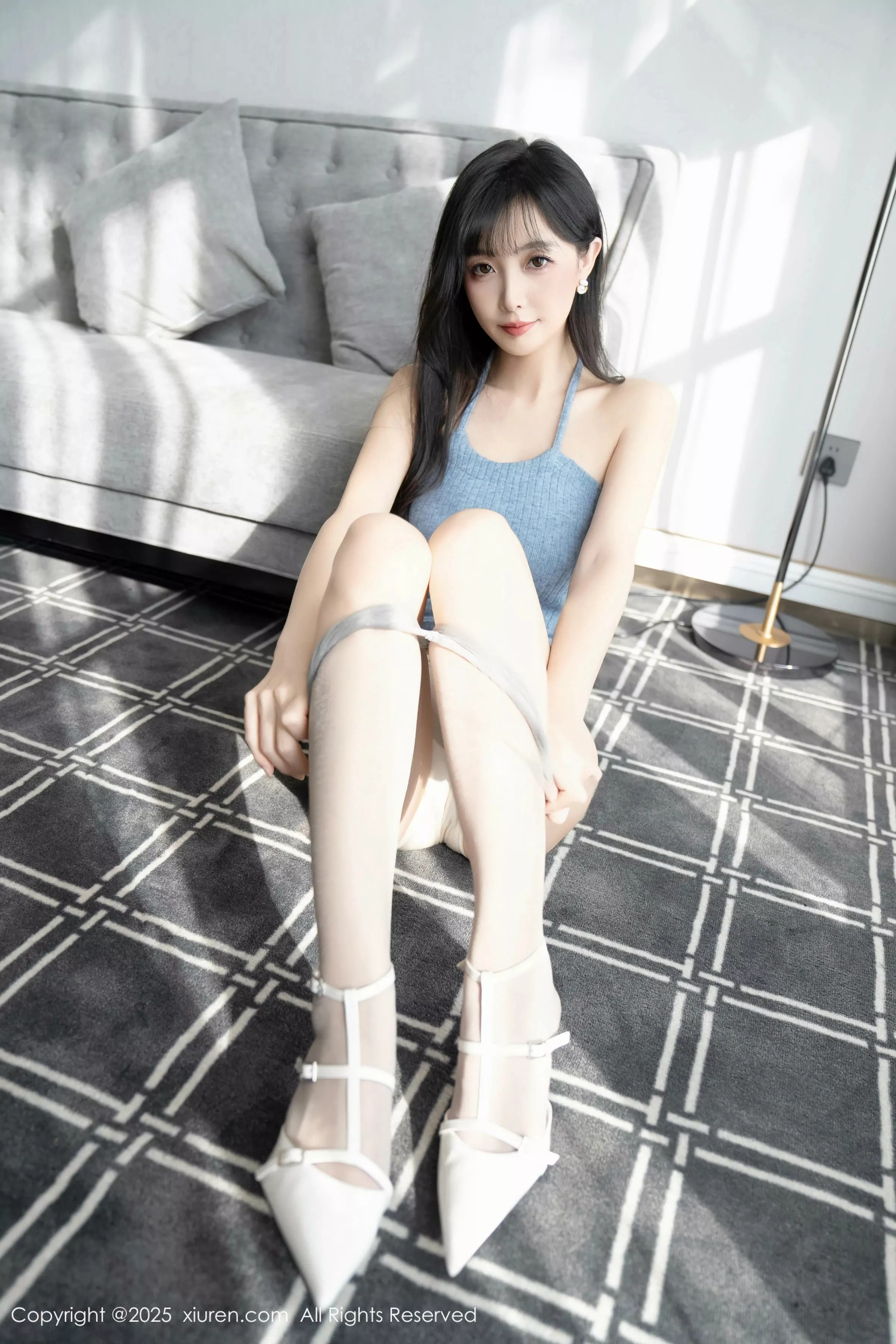 秀人集.com_[XiuRen秀人网]No.10124_模特樱桃小阑子性感浅蓝色连衣短裙配灰丝袜秀曼妙身姿诱惑写真86P